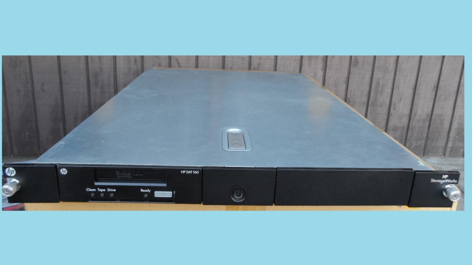 HP HPE 1U Enclosure W/ ONE DAT160 SAS  DAT 160 AE459B 403721-003 DDS6 Tape Drive