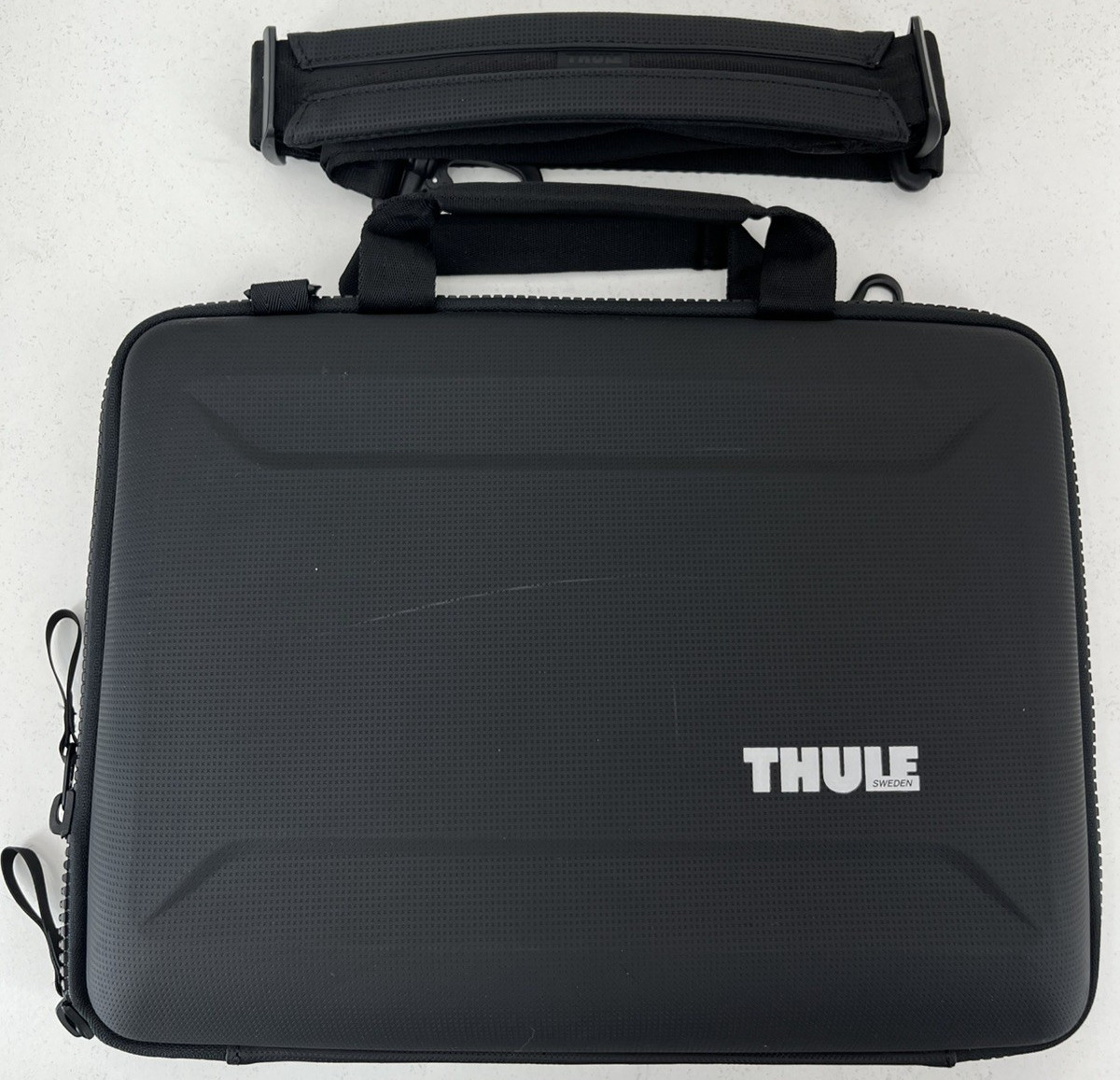 Thule Gauntlet 4 Attache Laptop Briefcase Black Hard Shell 13”,  14” Case