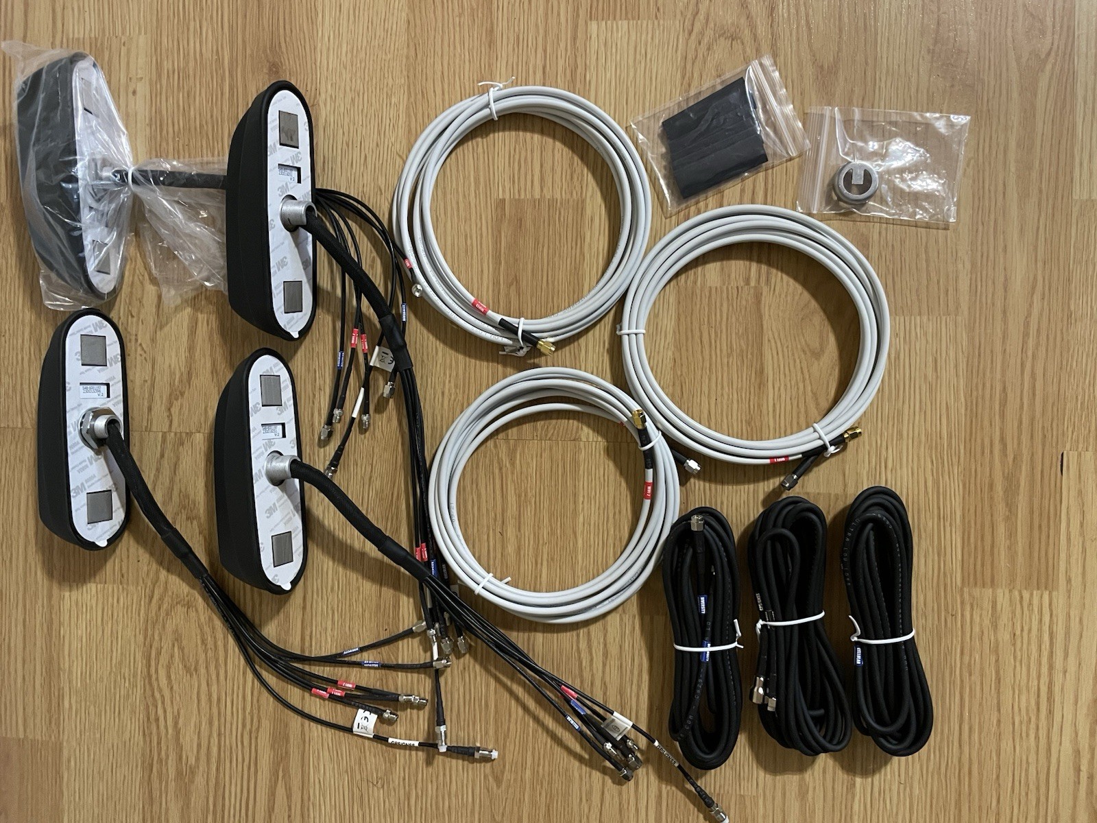 4 SAB6001197 SharkFin Antennas 3 Ultra Low Loss 3 Super Low Loss Panorama Cables