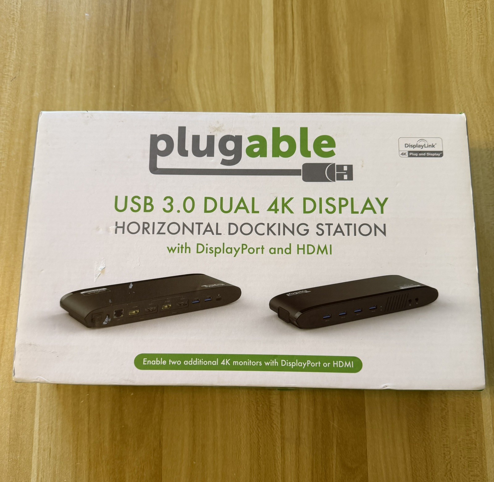 Plugable UD6950H USB 3.0 Dual 4K Display Horizontal Docking Station opened box