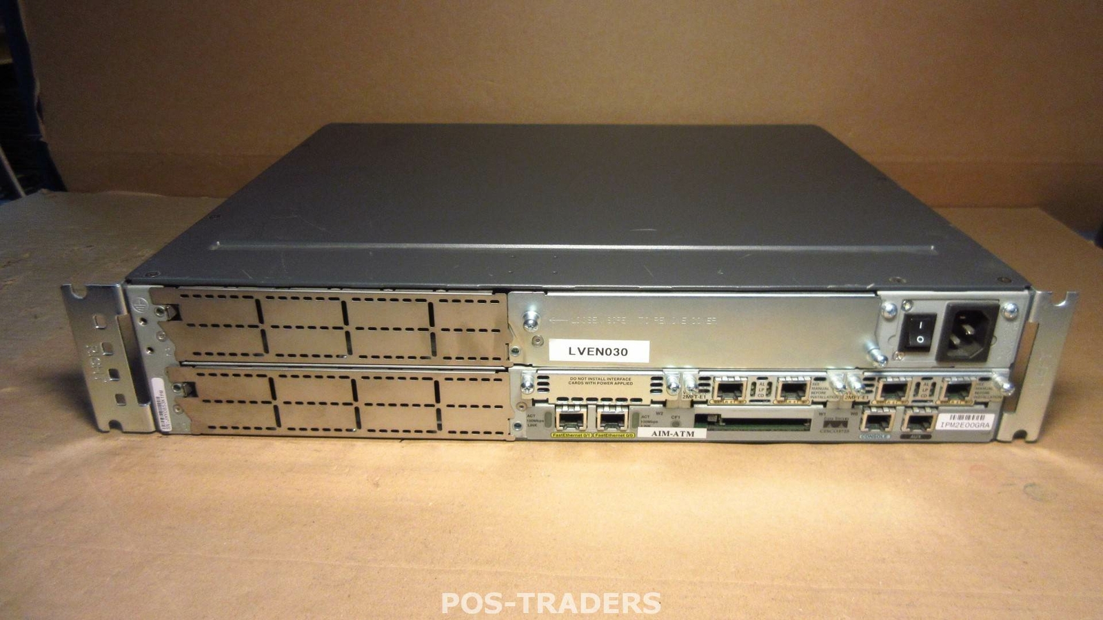 Cisco 3700 Series 3725 MultiService Router 2-Port 10/100 INCL 2X VWIC-2MFT-E1