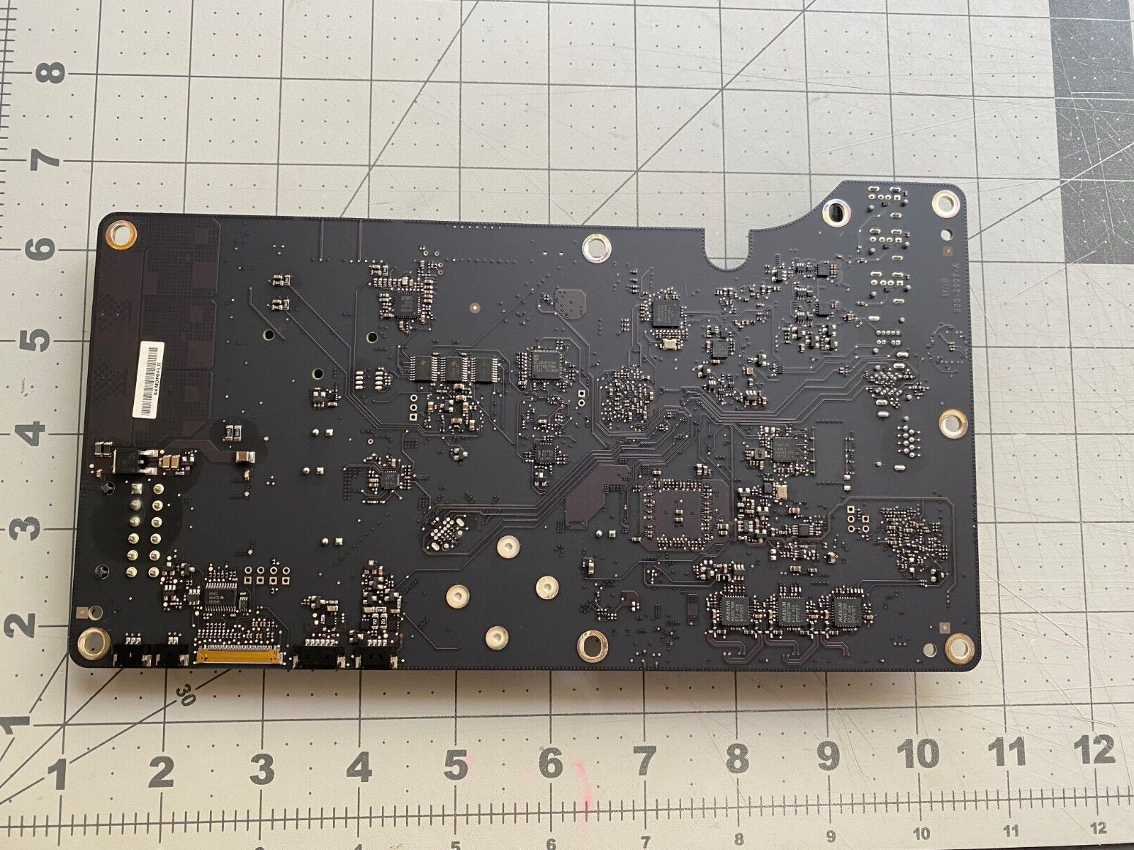 DEFECTIVE Apple OEM Thunderbolt Display 27 A1407 LOGIC BOARD 8202997A TE G3D