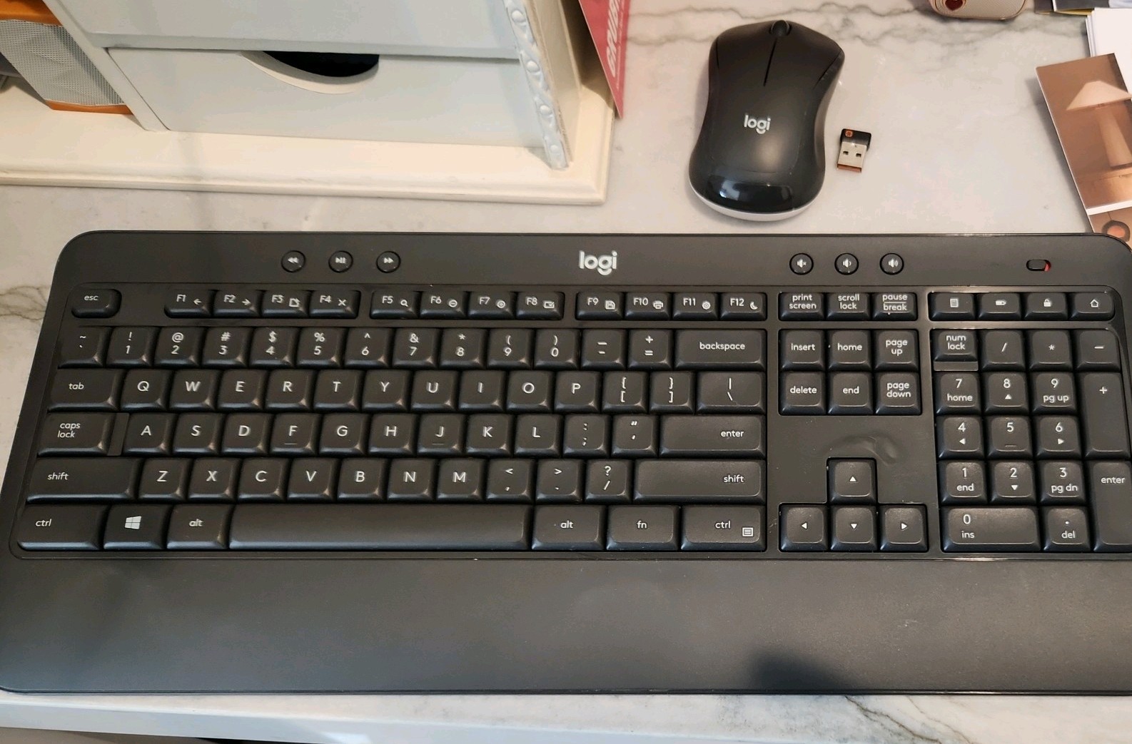 Logitech MK540 ADVANCED Wireless Bundle 