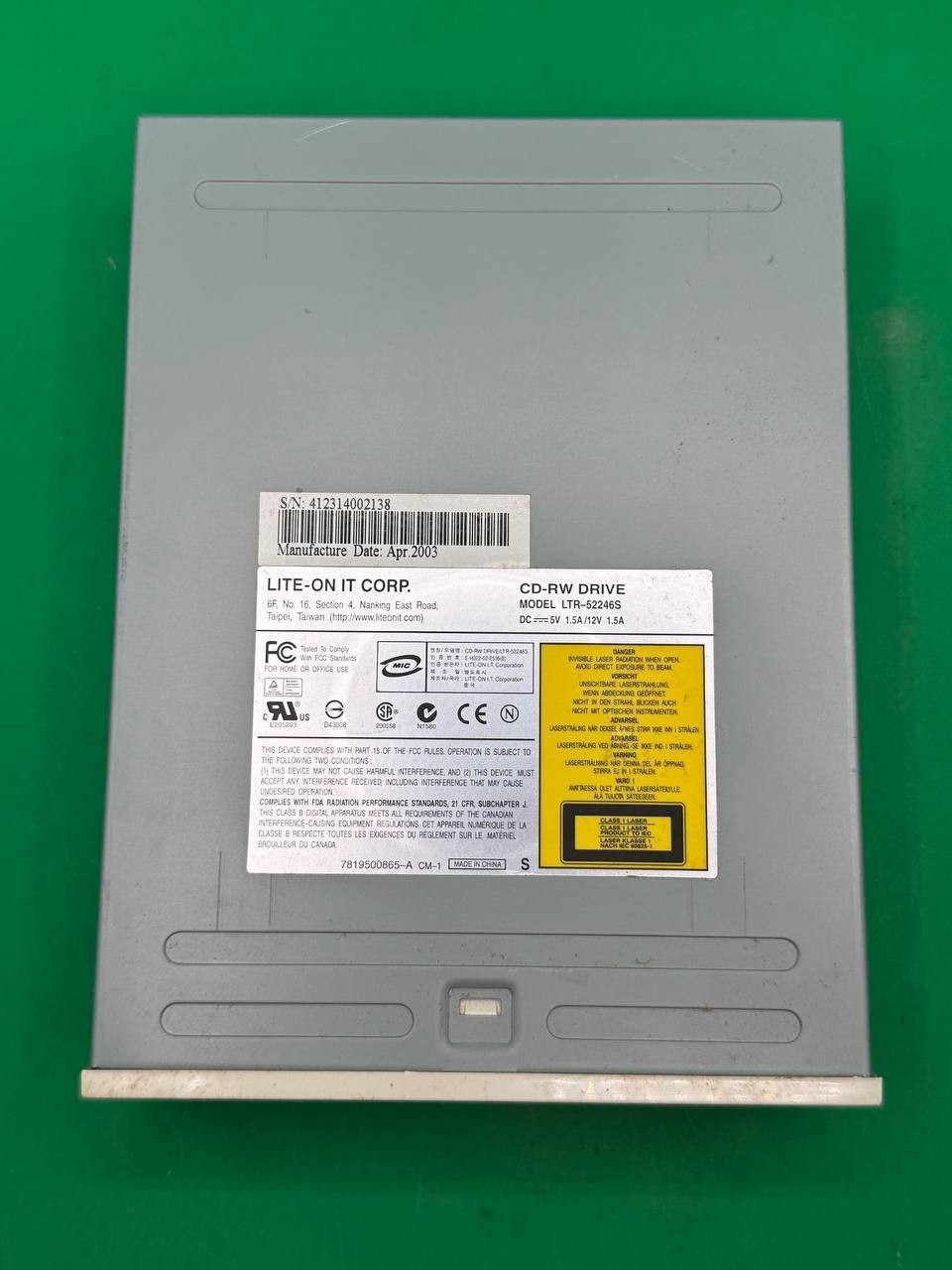 Lite-On LTR-52246S 52x24x52x Internal IDE CD-RW Drive Beige TC