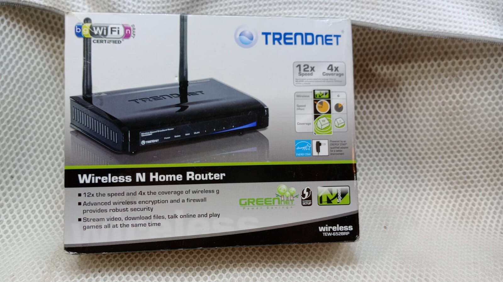 TRENDnet TEW-652BRP 300 Mbps 4-Port 10/100 Wireless N Router