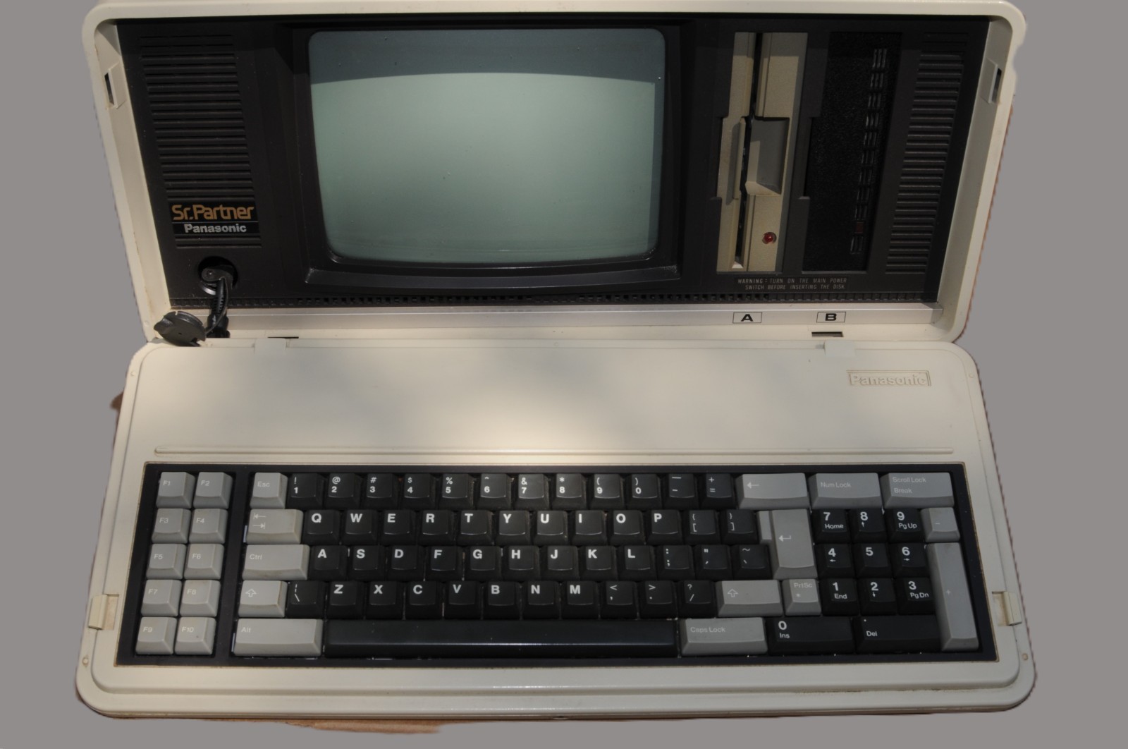 PANASONIC SR. PARTNER PORTABLE COMPUTER, USED, WORKING
