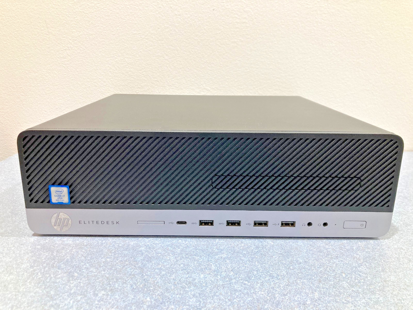 HP Desktop Computer 32GB RAM 500GB HDD + 128GB NVMe SSD 4.7GHz Turbo i7-9700 W11
