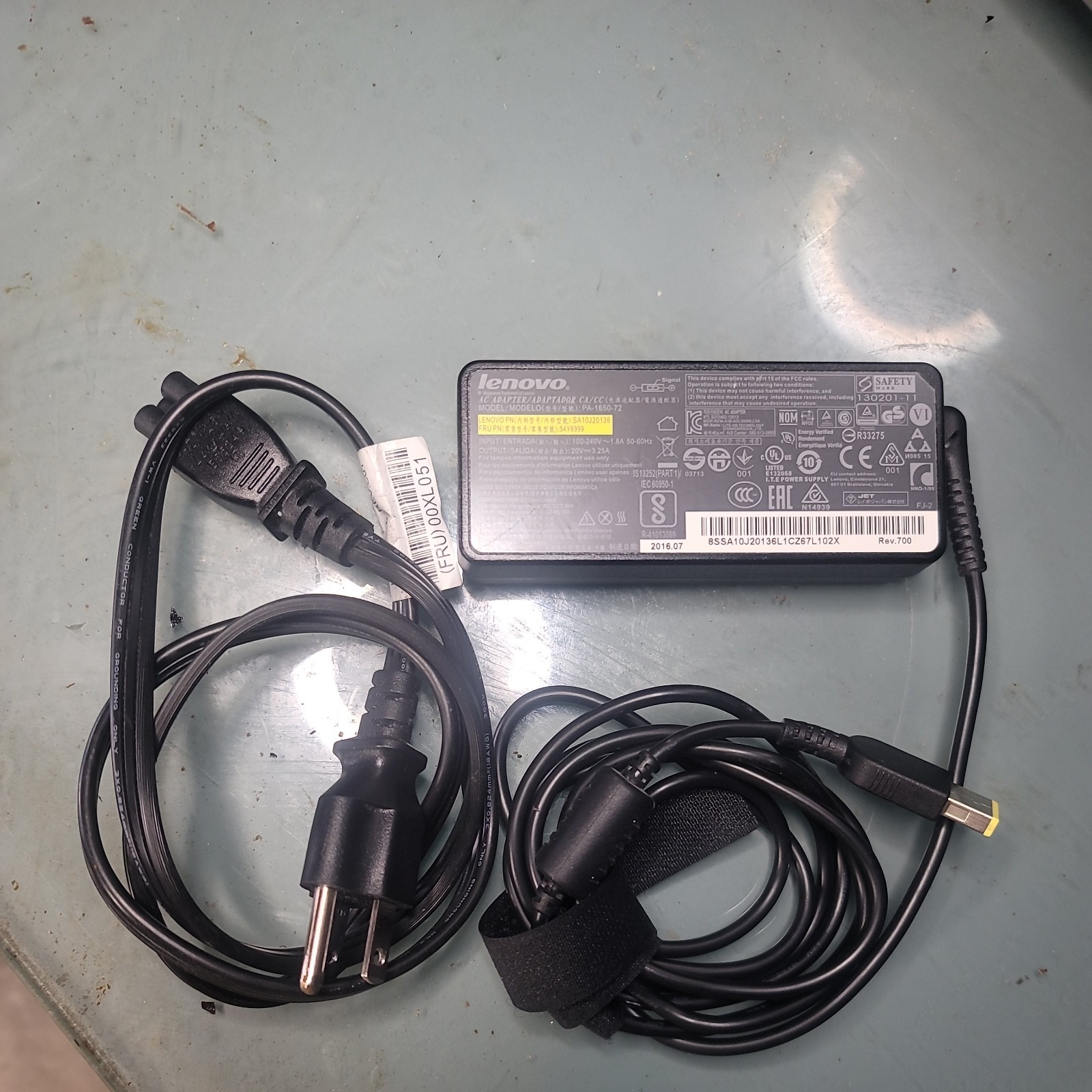 LENOVO PA-1650-72 20V 3.25A 65W Genuine Original AC Power Adapter Charger