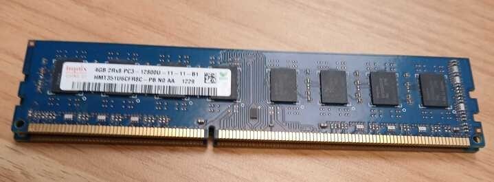 SK Hynix 4GB DDR3 Desktop RAM  Model Number: HMT351U6CFR8C-PB SOLD AS IS