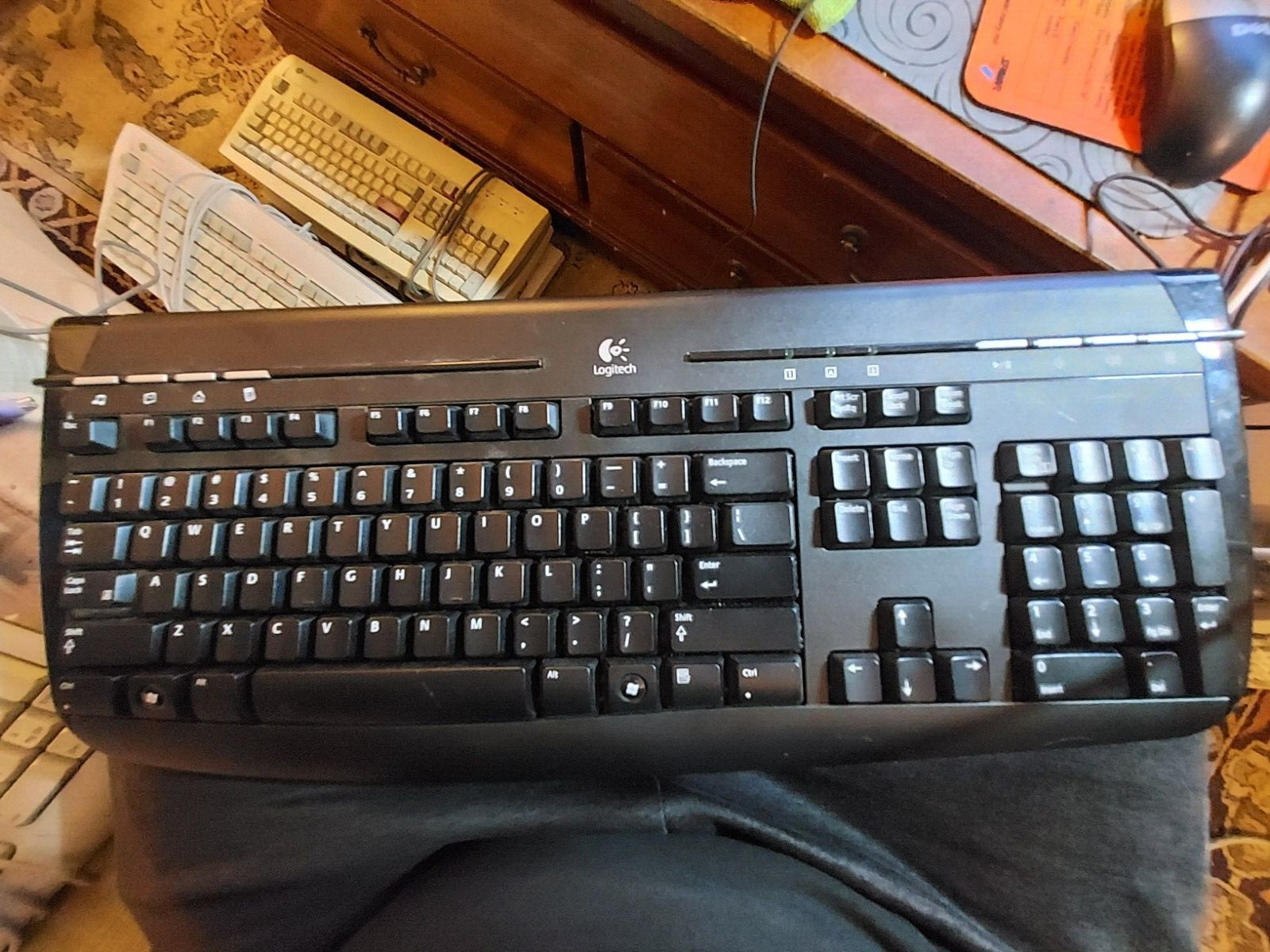 Logitech Internet 350 Wired Keyboard Black, USB, ONE LEG SHORT.