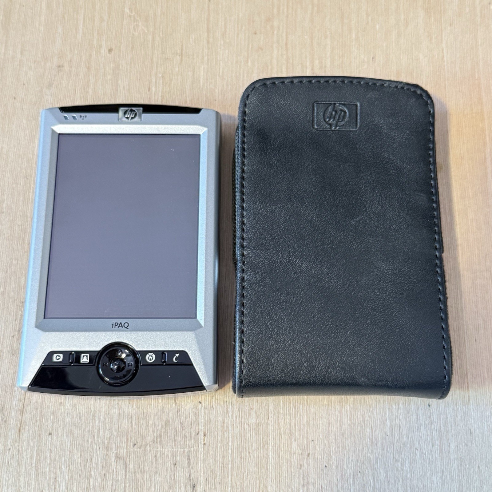 HP iPaq Pocket PC w/Case/Pens/SDCard “UNTESTED”No Charger Read Info Below