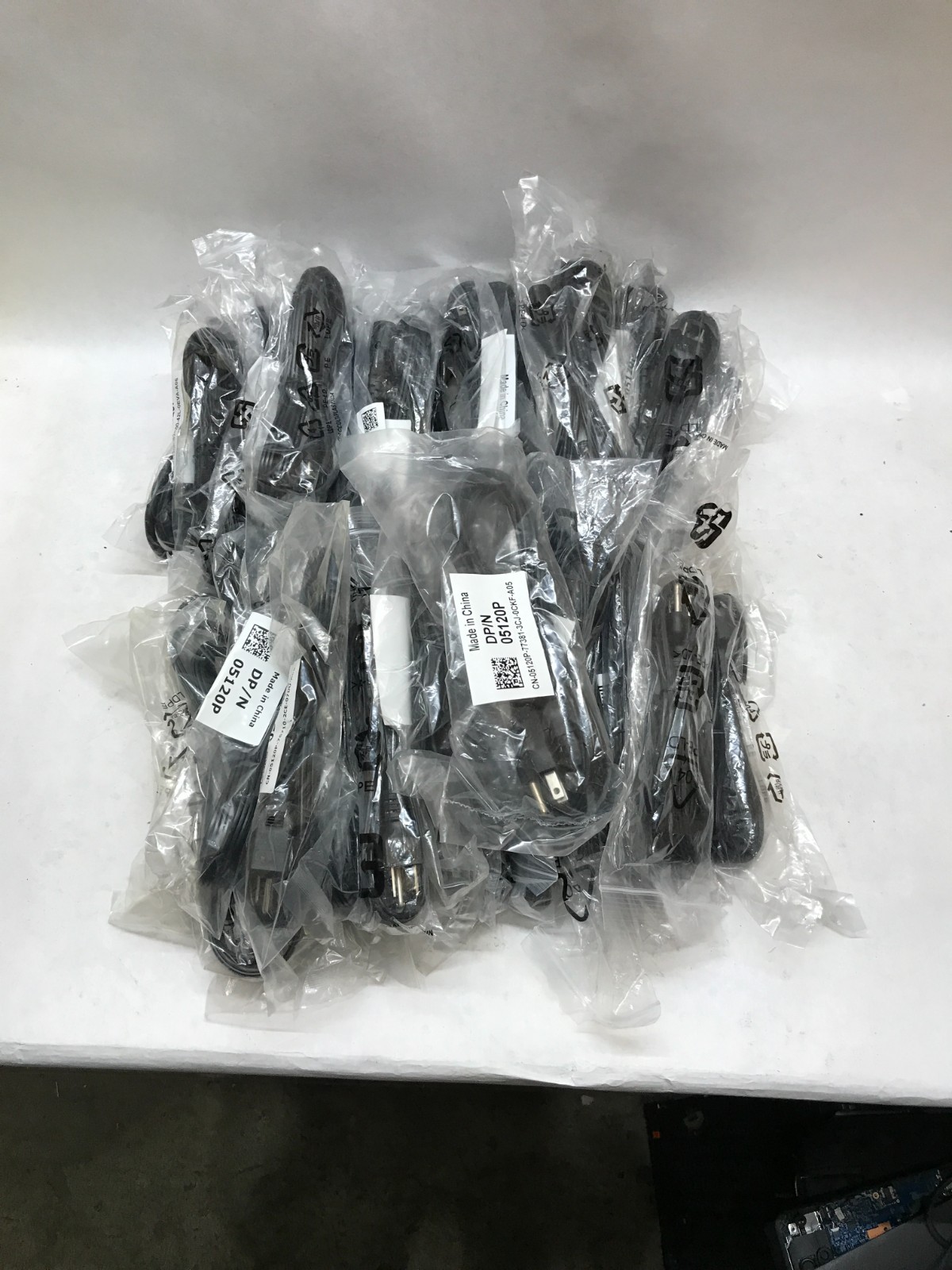 Lot of 40 Pcs Brand New Dell 05120P Standard 3-Prong Power Cable 6 Feet - DW