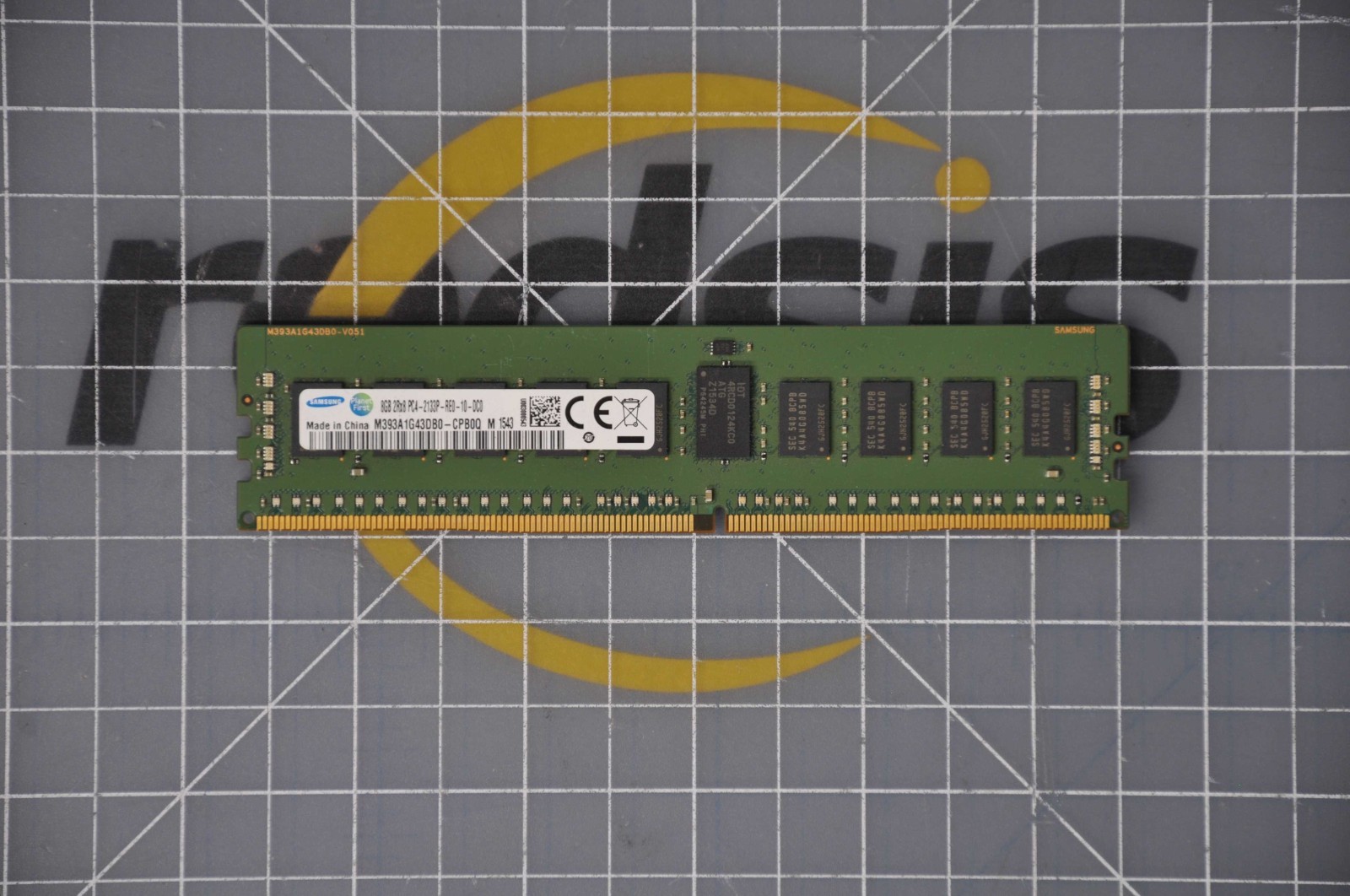 SAMSUNG MEMORY 8GB 2133MHz RDIMM-2133MHz Rx2 ECC USED M393A1G43DB0-CPB0Q