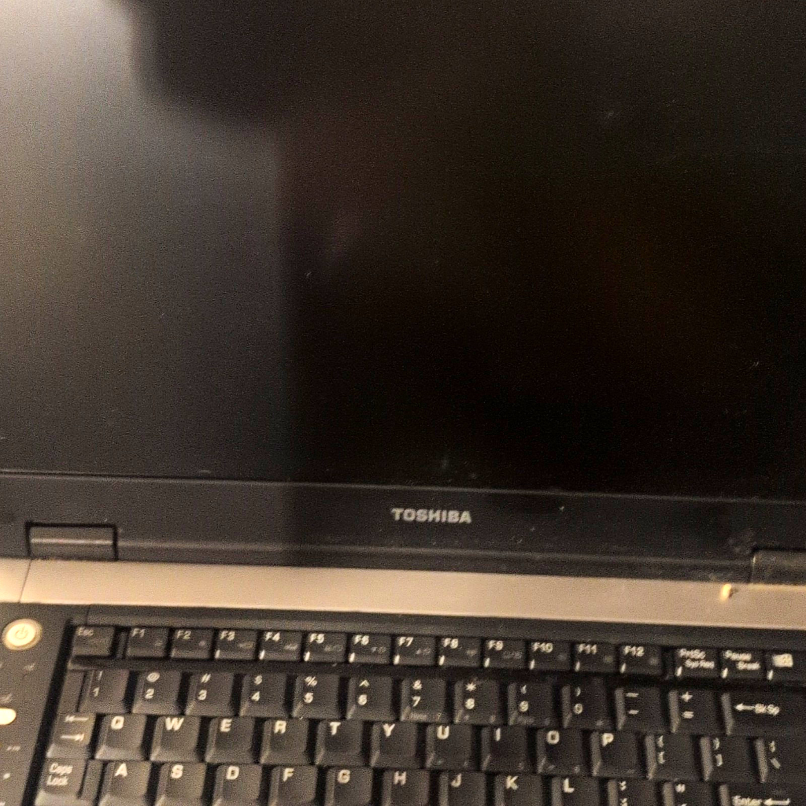 Toshiba Satellite M35X-S161 15" Pentium M 1.7GHz 512MB 80GB XP Silver Wi-Fi