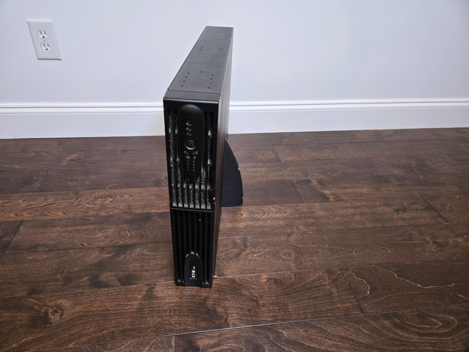 Eaton 5130 PW5130L2200-XL2U 1950VA UPS Power backup NOT TESTED