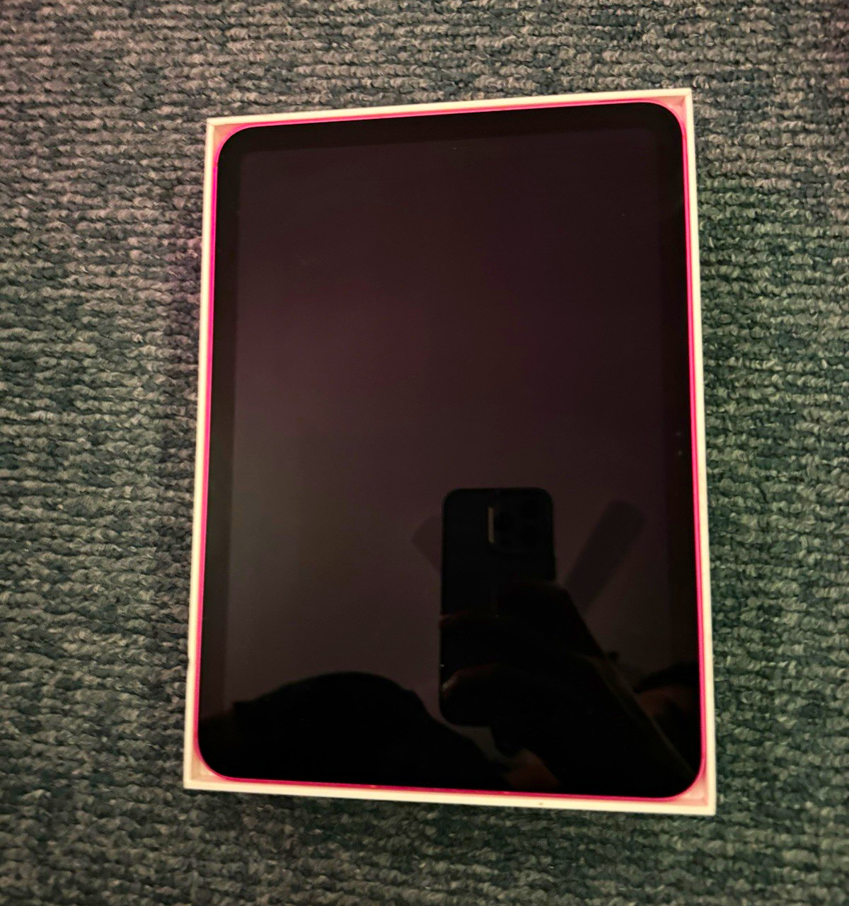Apple iPad Series Tablet 2022 - Pink - Includes Box & Manuals bundle