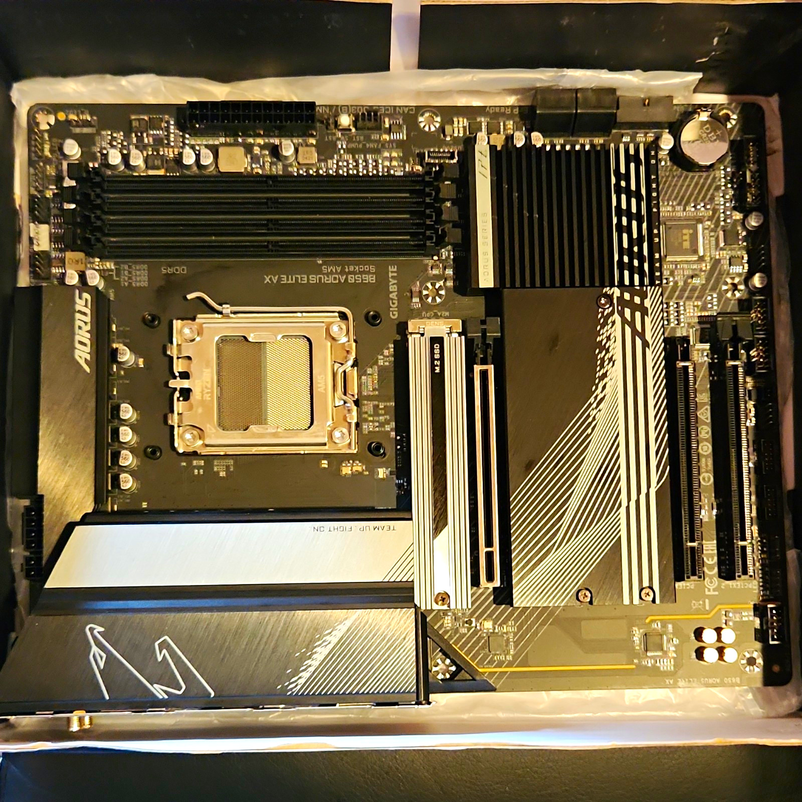 GIGABYTE B650E AORUS ELITE AX AMD AM5 ATX DDR5 WiFi M.2 Motherboard