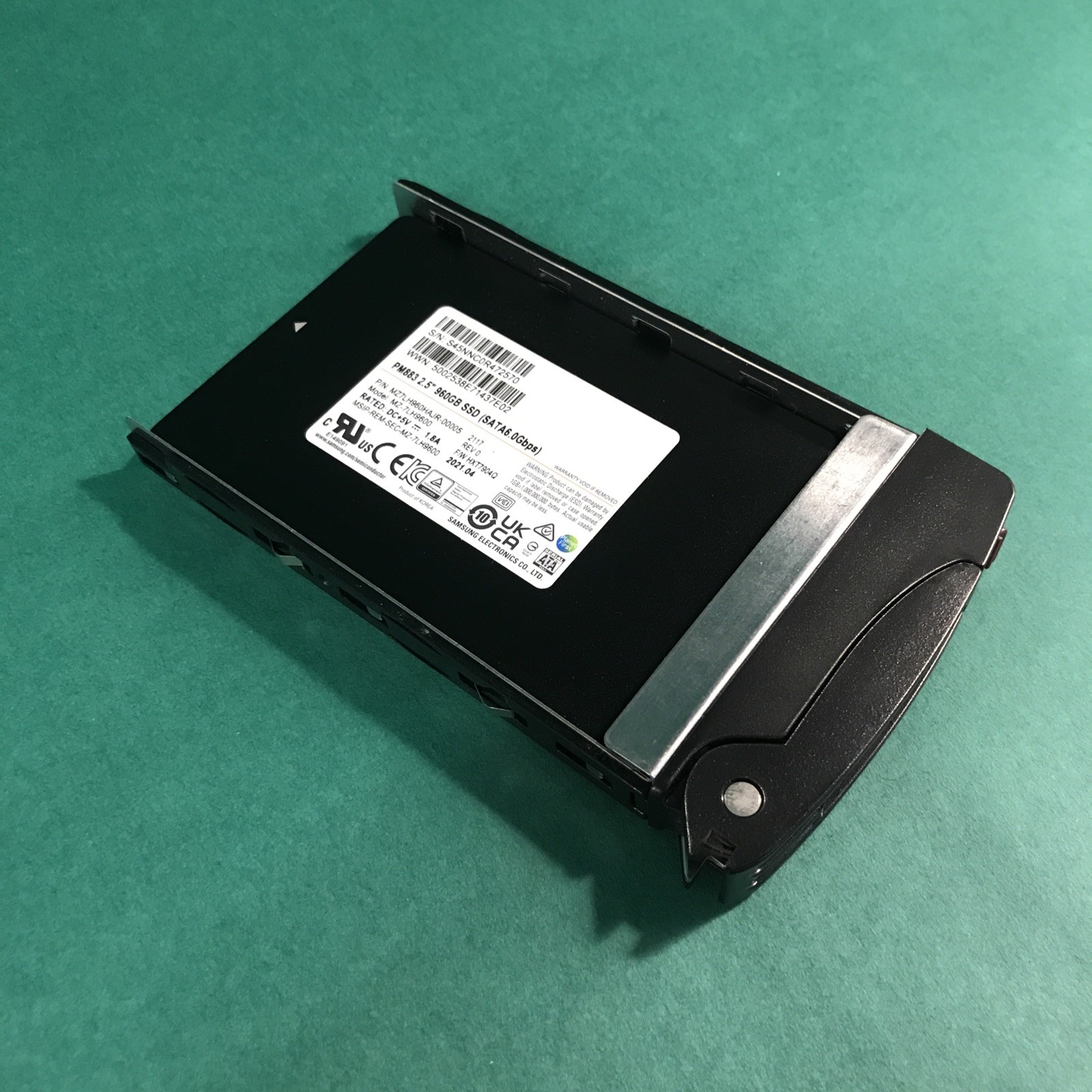 Samsung PM883 MZ-7LH9600 960GB SATA 6Gbps 2.5" Internal SSD MZ7LH960HAJR w/caddy