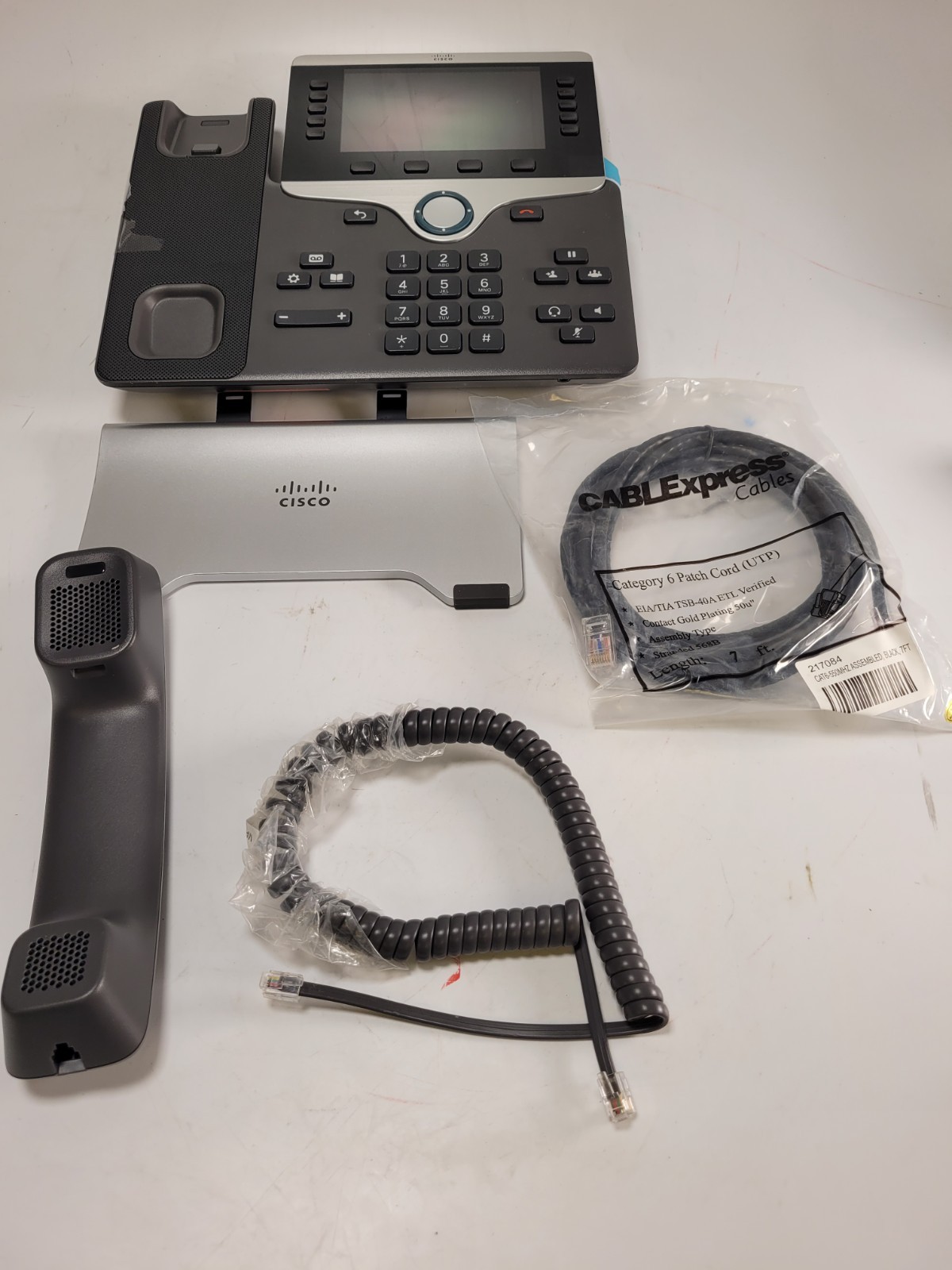 Cisco CP-8811 UC IP Phone Charcoal 68-6055-02 with Handset Stand and Cables
