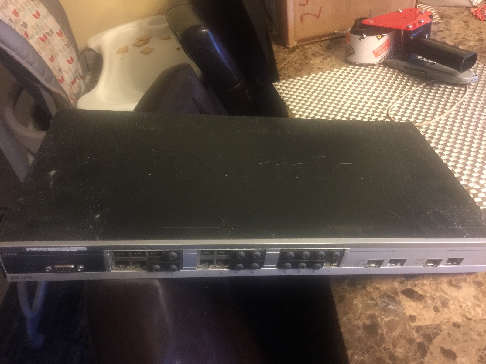 D‑Link DES-3526 xStack 24-Port 10/100Mbps Stackable Switch