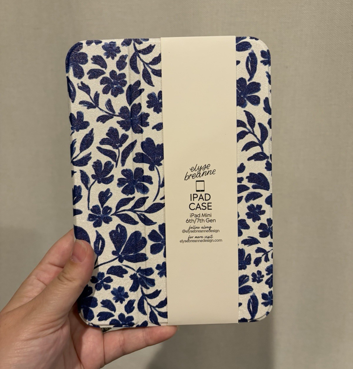 Elyse Breanne Blue/White Floral folding Folio Case for iPad mini 6/7th gen