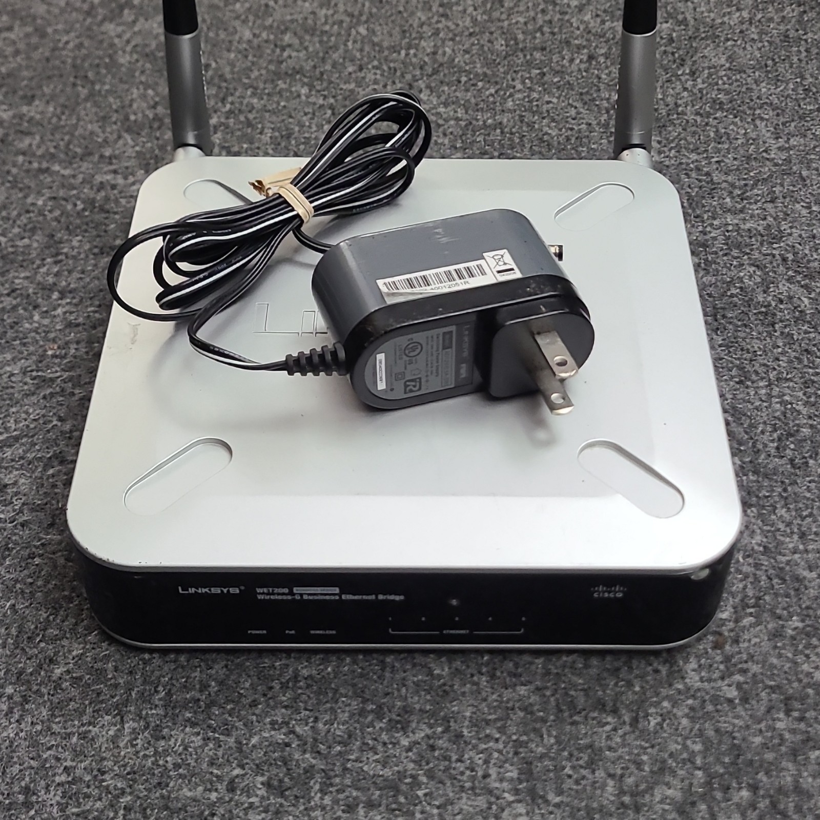 Linksys WET200 Wireless-G Ethernet Bridge 54 Mbps 5-Port 10/100 PoE
