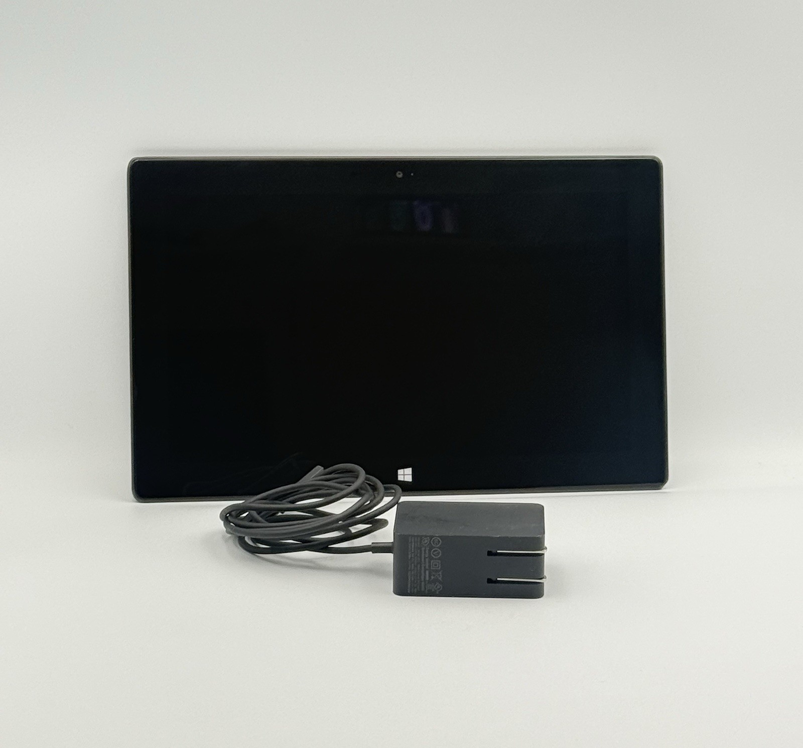 Microsoft Surface RT 1516 10.6" 32GB 2GB RAM WiFi Windows RT Tablet