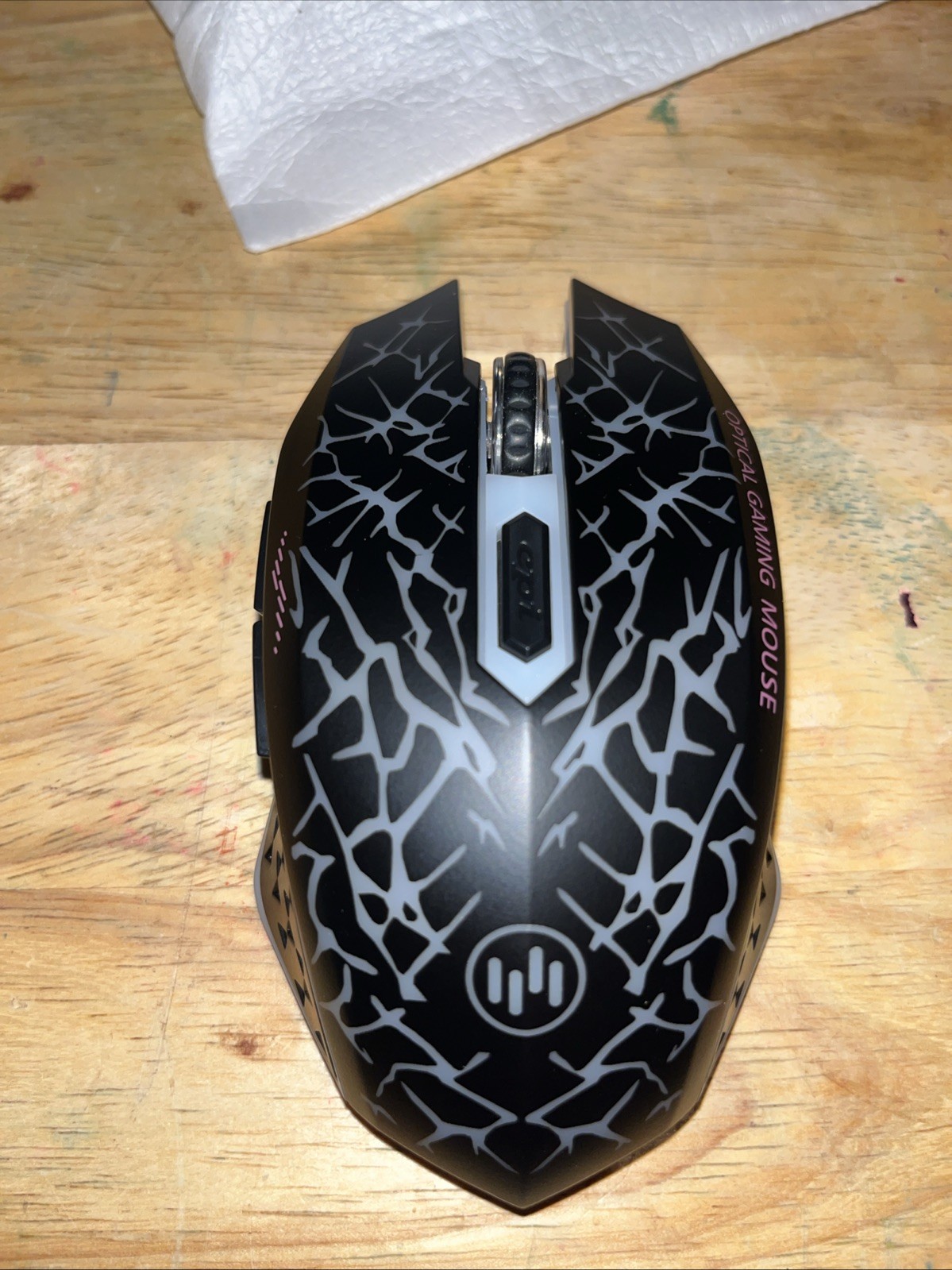 Vegcoo Wireless Gaming Mouse Cracked Design With Blue Backlight
