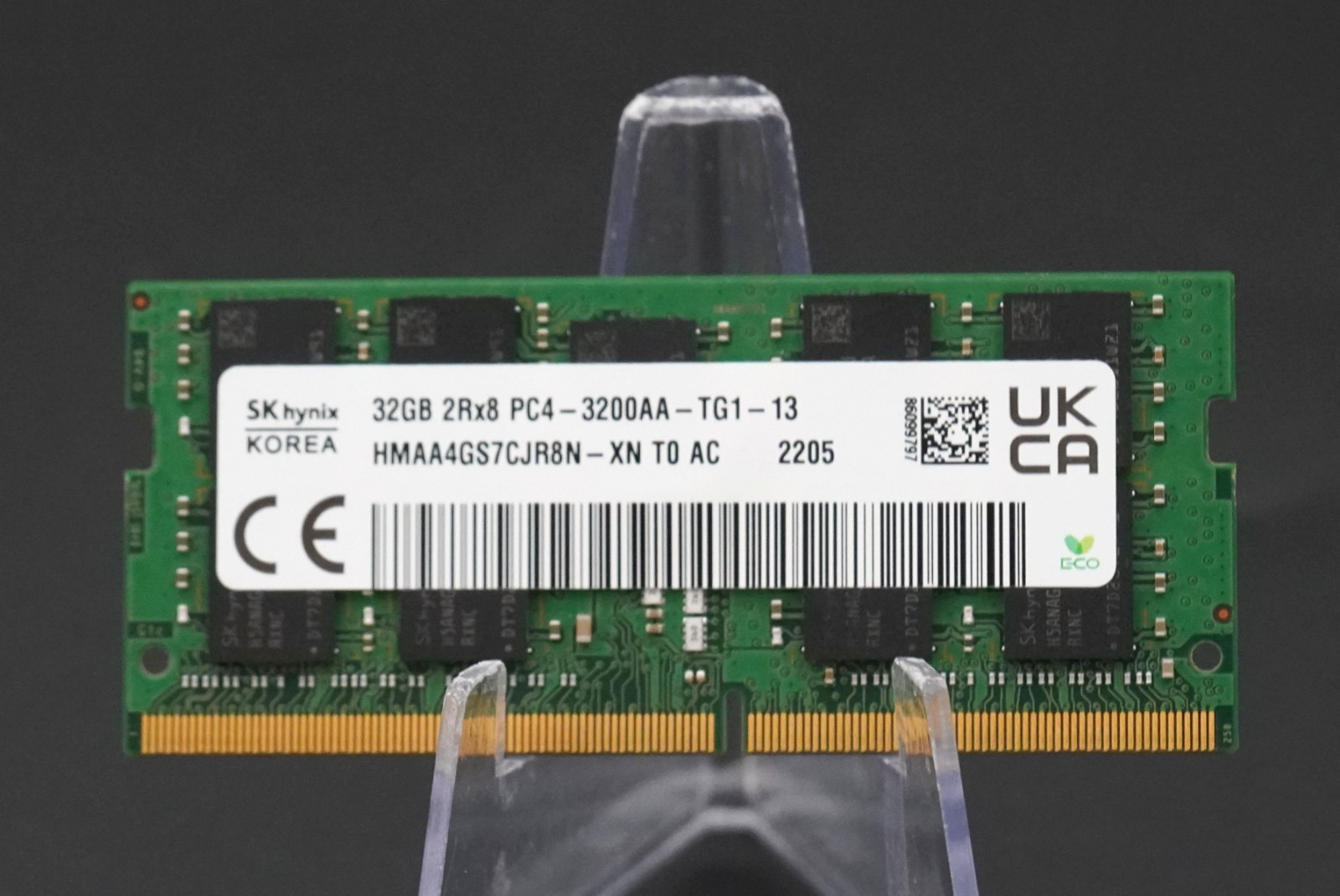SK hynix 32GB DDR4-3200 SODIMM Laptop RAM HMAA4GS7CJR8N-XN