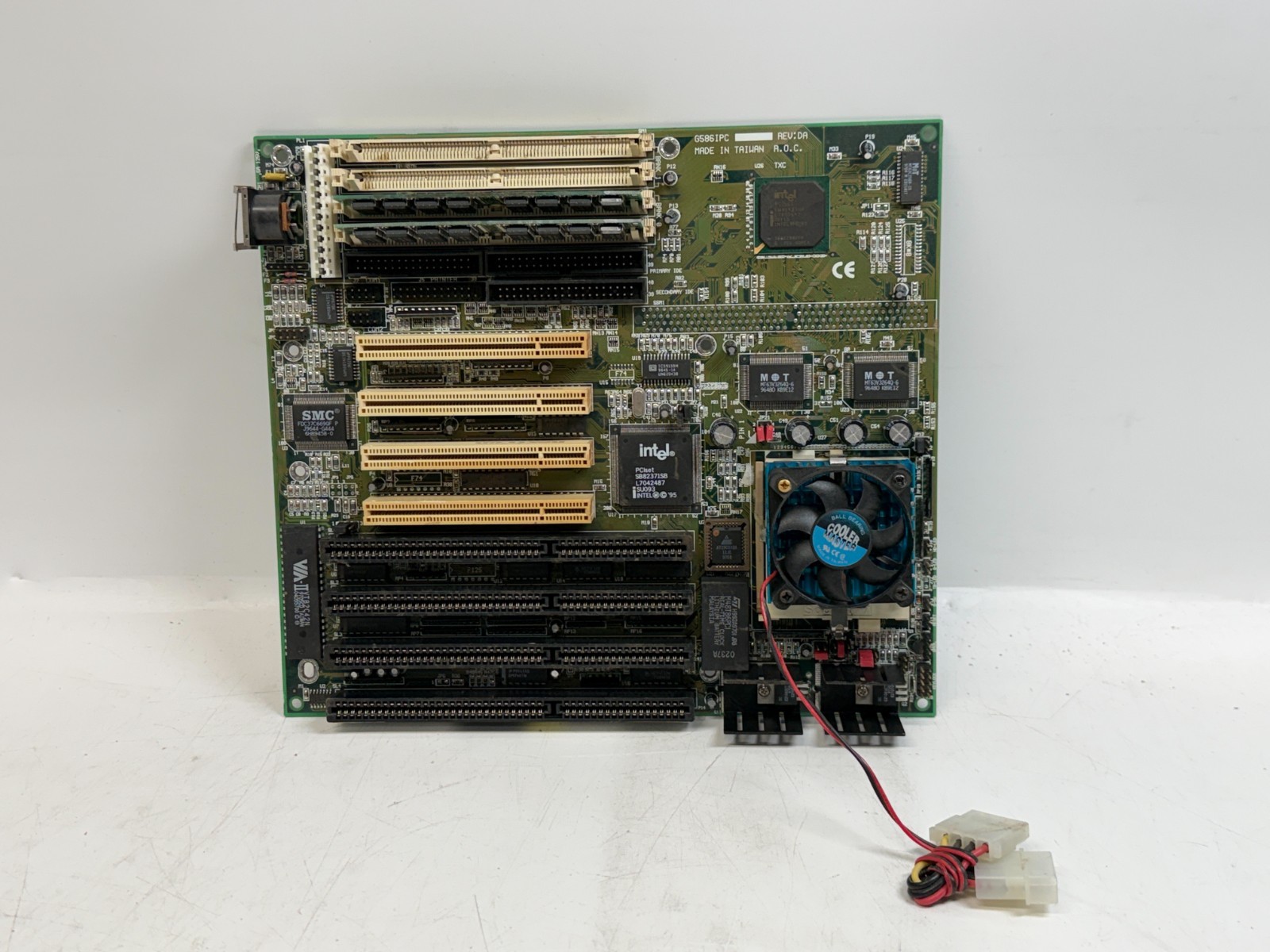 Vintage DFI G586IPC Baby AT Socket 7 Pentium-MMX 32MB RAM w/CPU heatsink