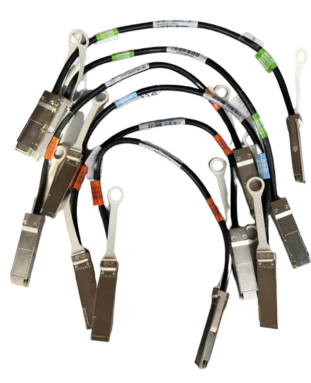 EMC OEM P/N 038-003-786 Amphenol SFF-8088 to SFF-8088 Cable, 1M