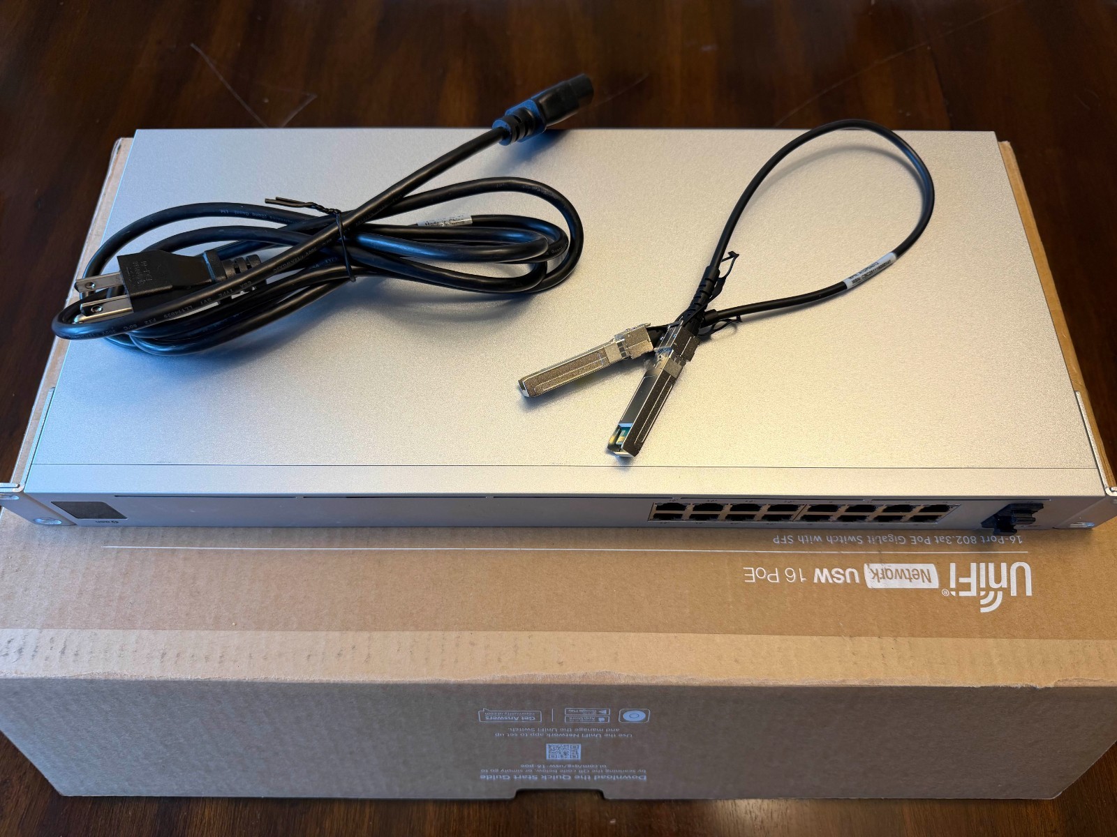 Ubiquiti Unifi USW-16-POE Switch 8x1GB POE 8x1GB 2xSFP w/.5m 1GB DAC & Orig Box