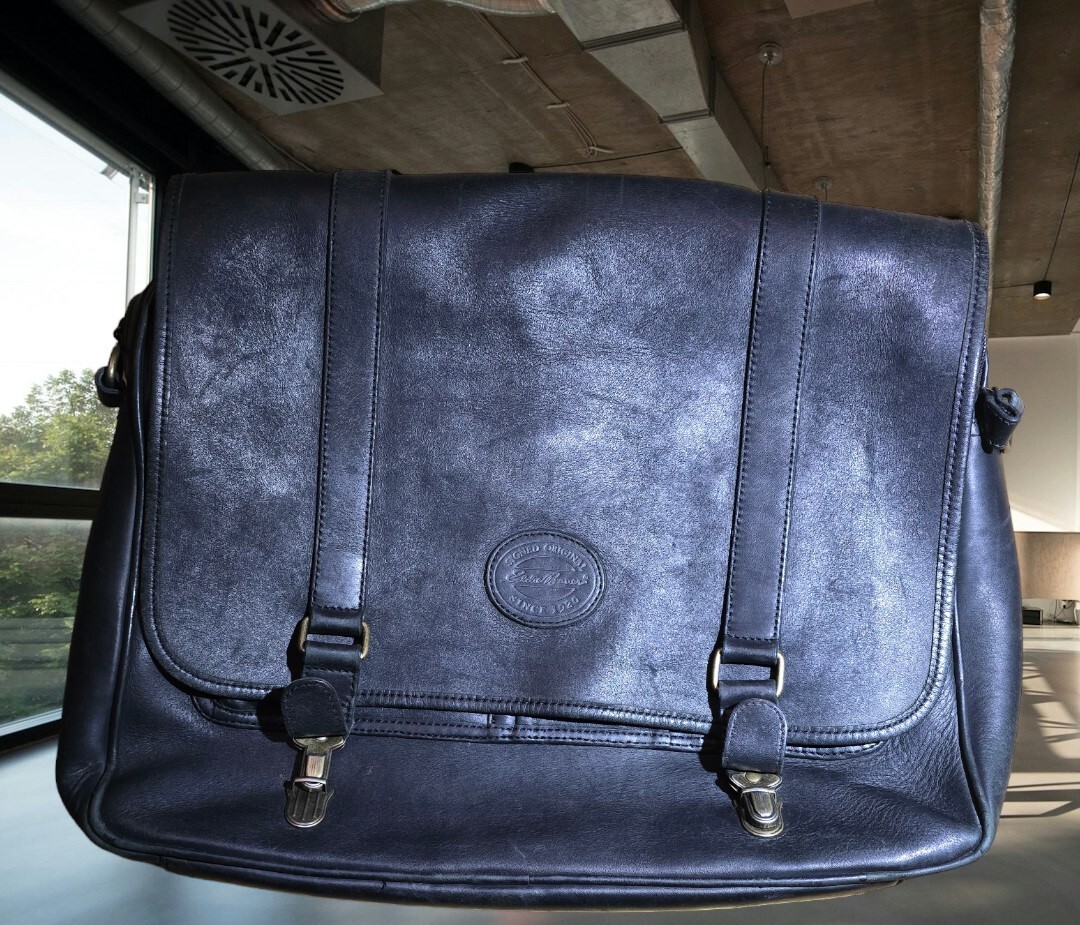 Vintage Eddie Bauer Heavy Leather Multiple Pocket Computer Laptop Bag Briefcase 