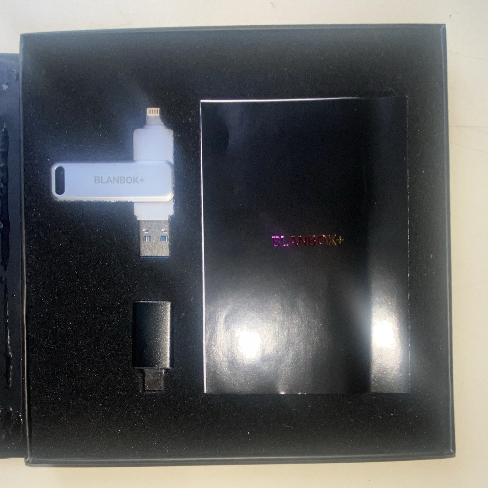 BLANBOK+ MFi Flash Drive USB/Lightning 128/256/512GB iPhone/iPad/Android Silver