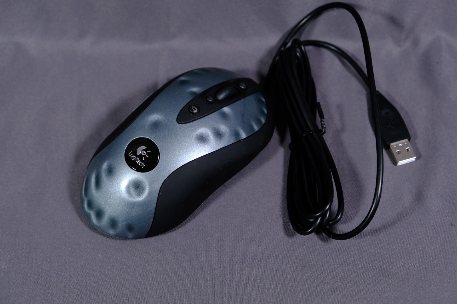 Logitech MX518 Legendary USB Wired Optical Gaming Mouse M-BS81A