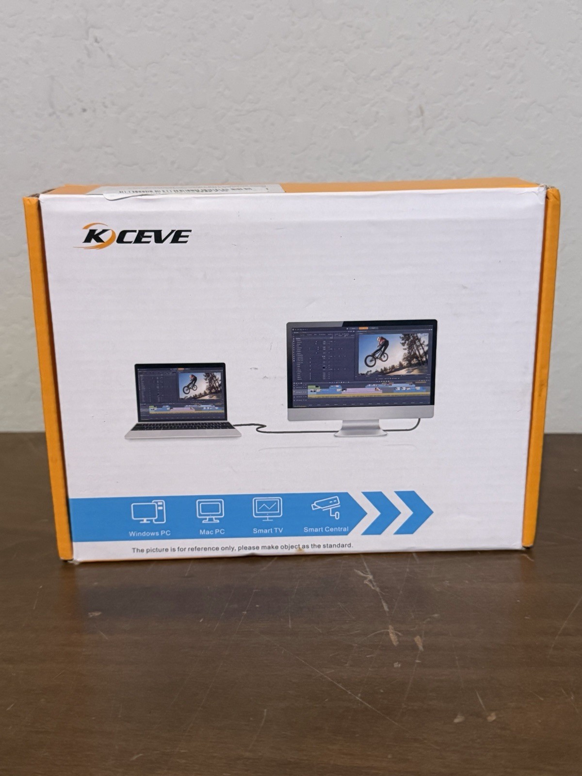 KCEVE Ports KVM Switch Three Display 4K HDMI KVM Three Monitor KC-KVM203DH