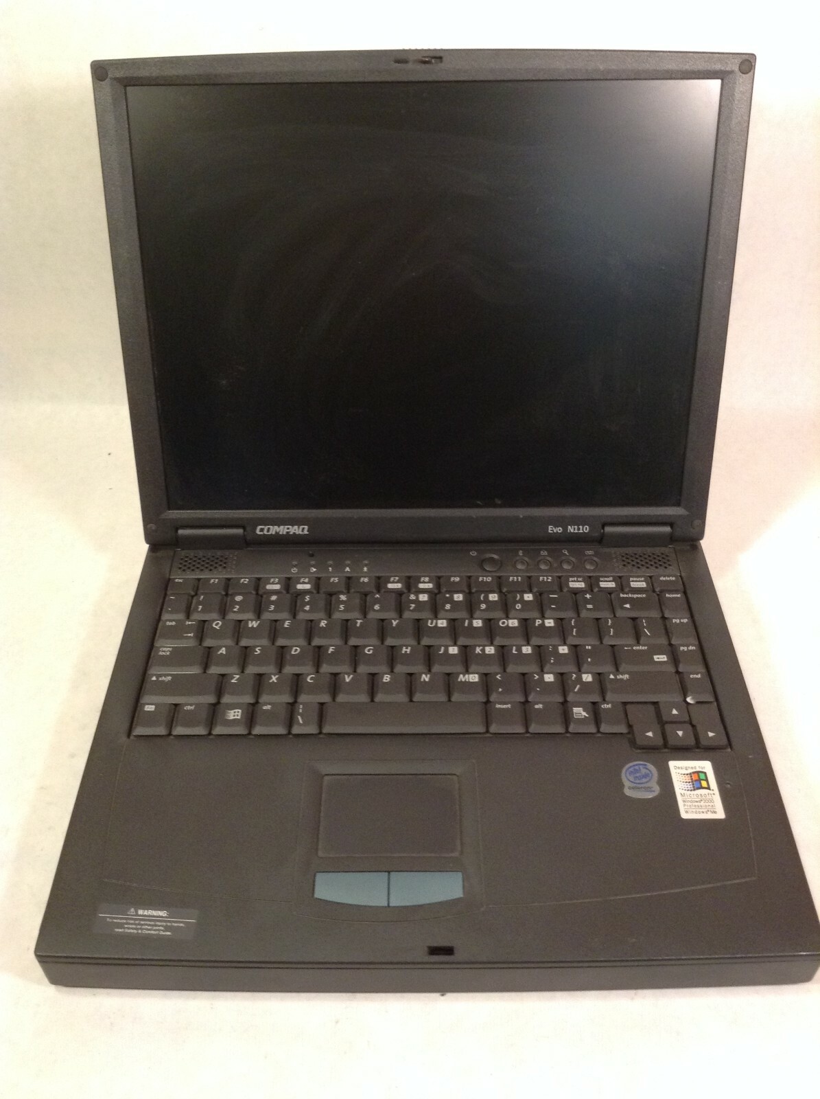 Vintage Compaq Evo N110 Celeron 256MB 20GB *FOR PARTS OR REPAIR* - ZZ