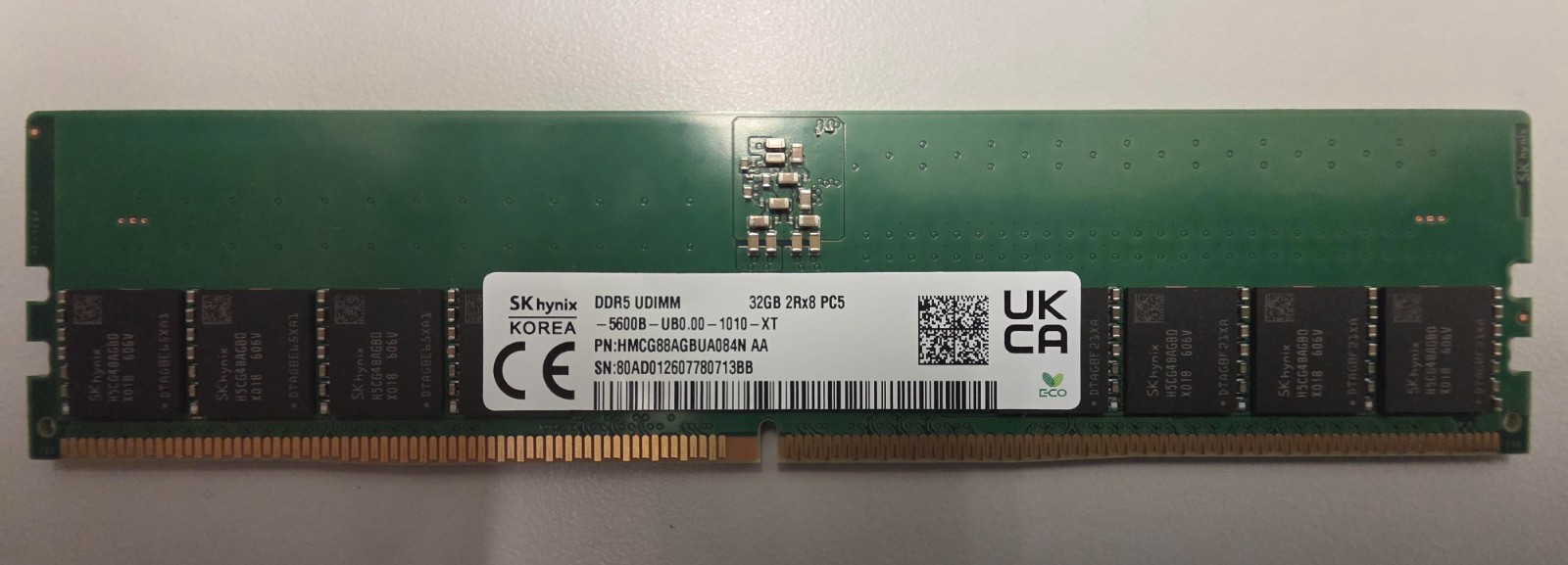 SK HYNIX 1x32GB 2Rx8 PC5-44800 DDR5-5600 UDIMM HMCG88AGBUA084N