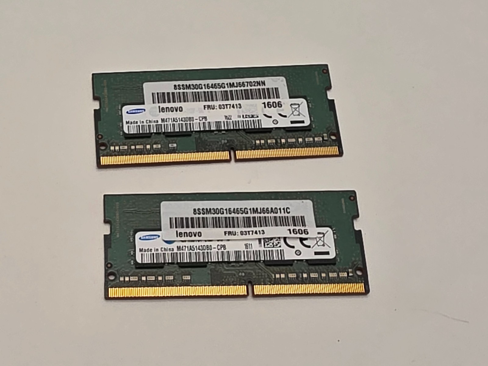 Samsung 2 x 4GB (8GB Total) SO-DIMM DDR4 SDRAM 2133 Memory (M471A5143DB0-CPB)
