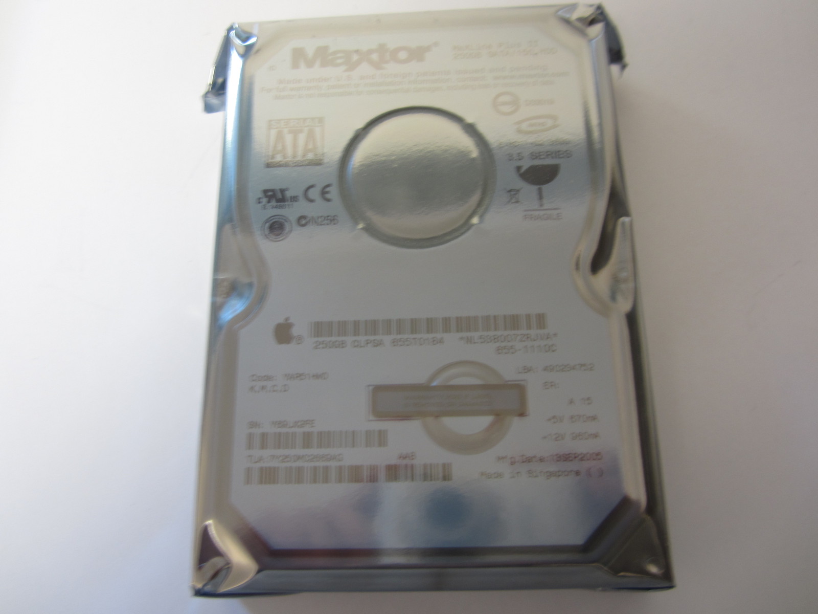 NEW SEALED 655-1110C Genuine Apple 250GB 3.5" Maxtor 7200 RPM SATA Hard Drive