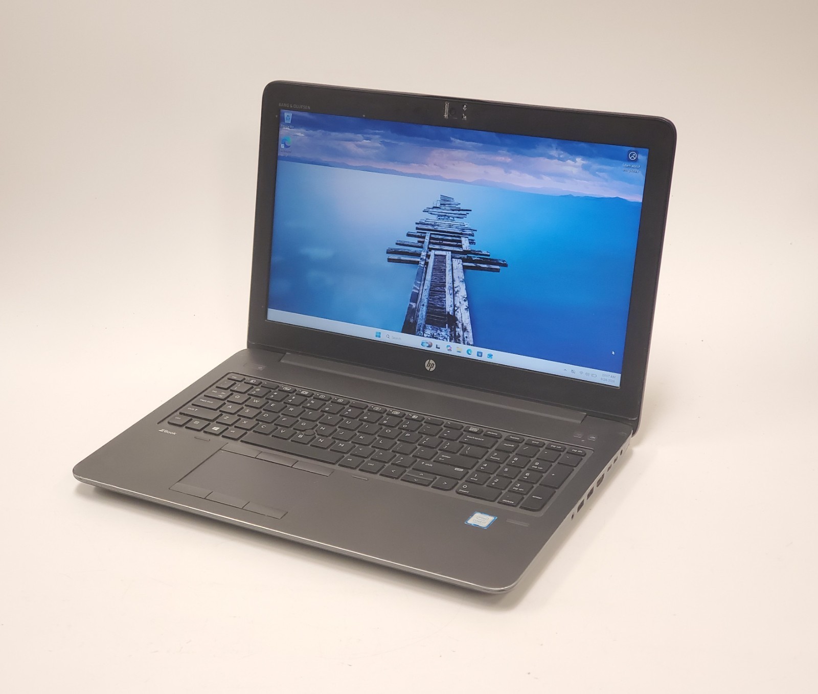 HP ZBook 15 G4 15.6" i7-7820HQ 2.9GHz 8GB 256GB SSD Quadro M2200 W11P