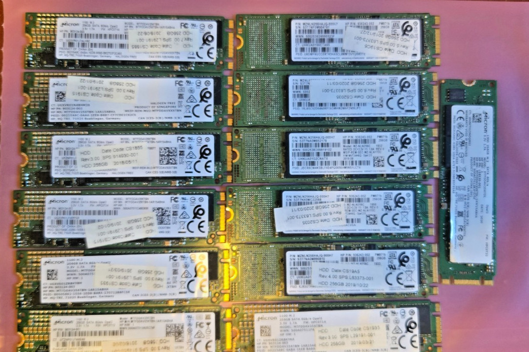 Lot of 13 - 256GB M.2 SATA III Internal SSD for PC/Laptop (8 pcs. Micron, 5 Sam)