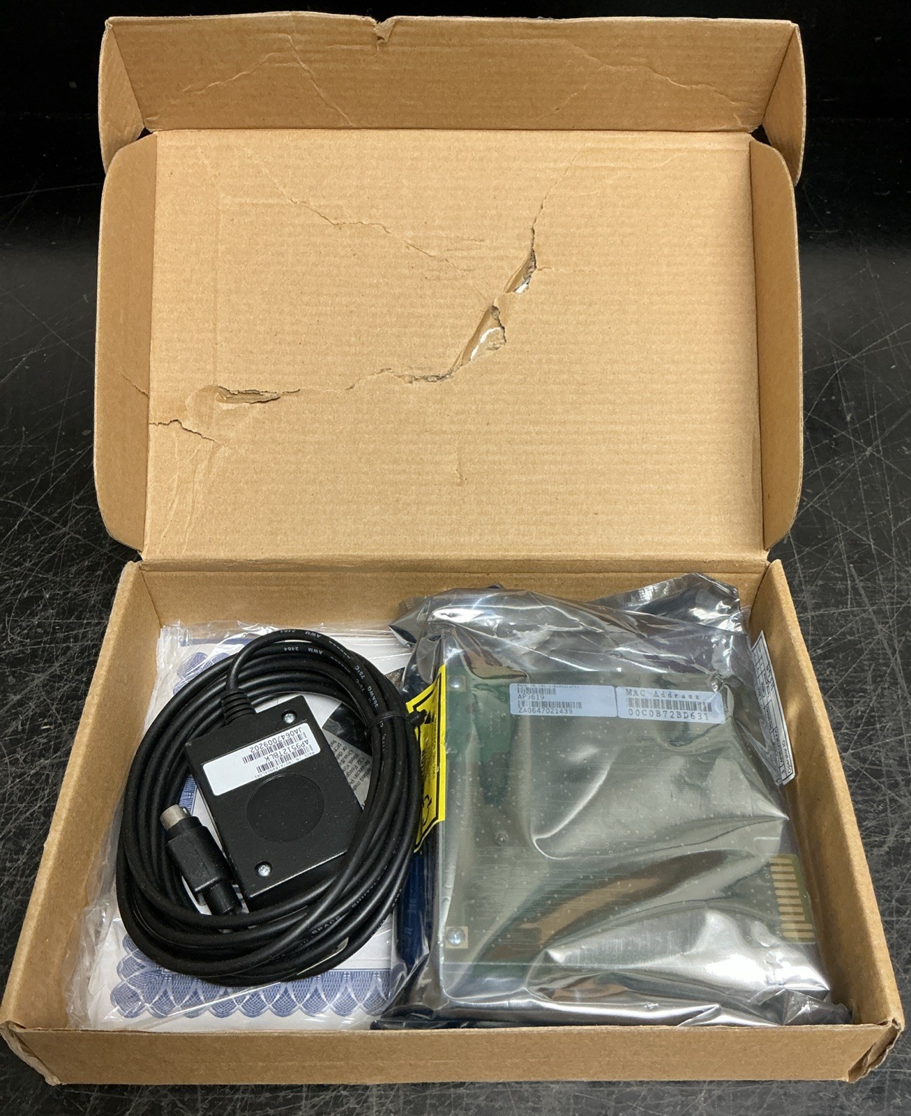 APC AP9619 UPS Environmental Monitoring Network Management Card