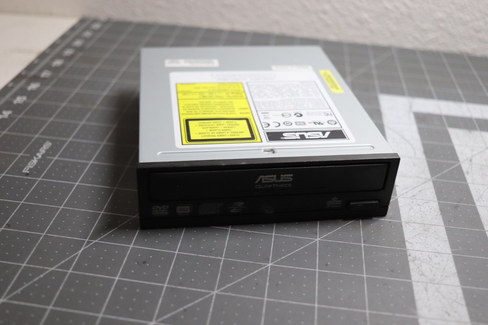 Asus Quietrack DRW-1814BLT DVD RW DL Drive Burner Writer Internal SATA 5.25"