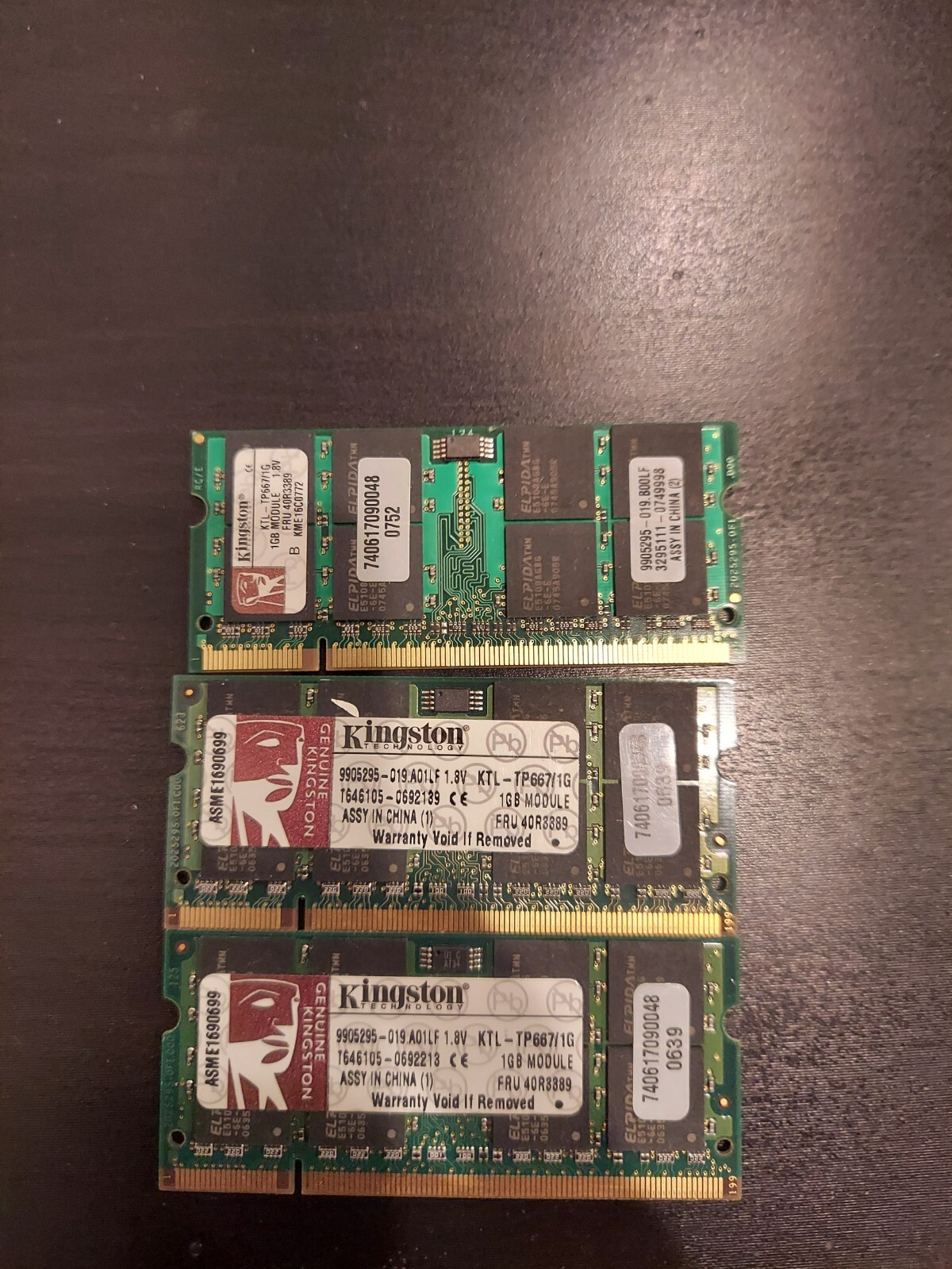 Lot of 3 Kingston KTL-TP667/1G 1GB Laptop Memory