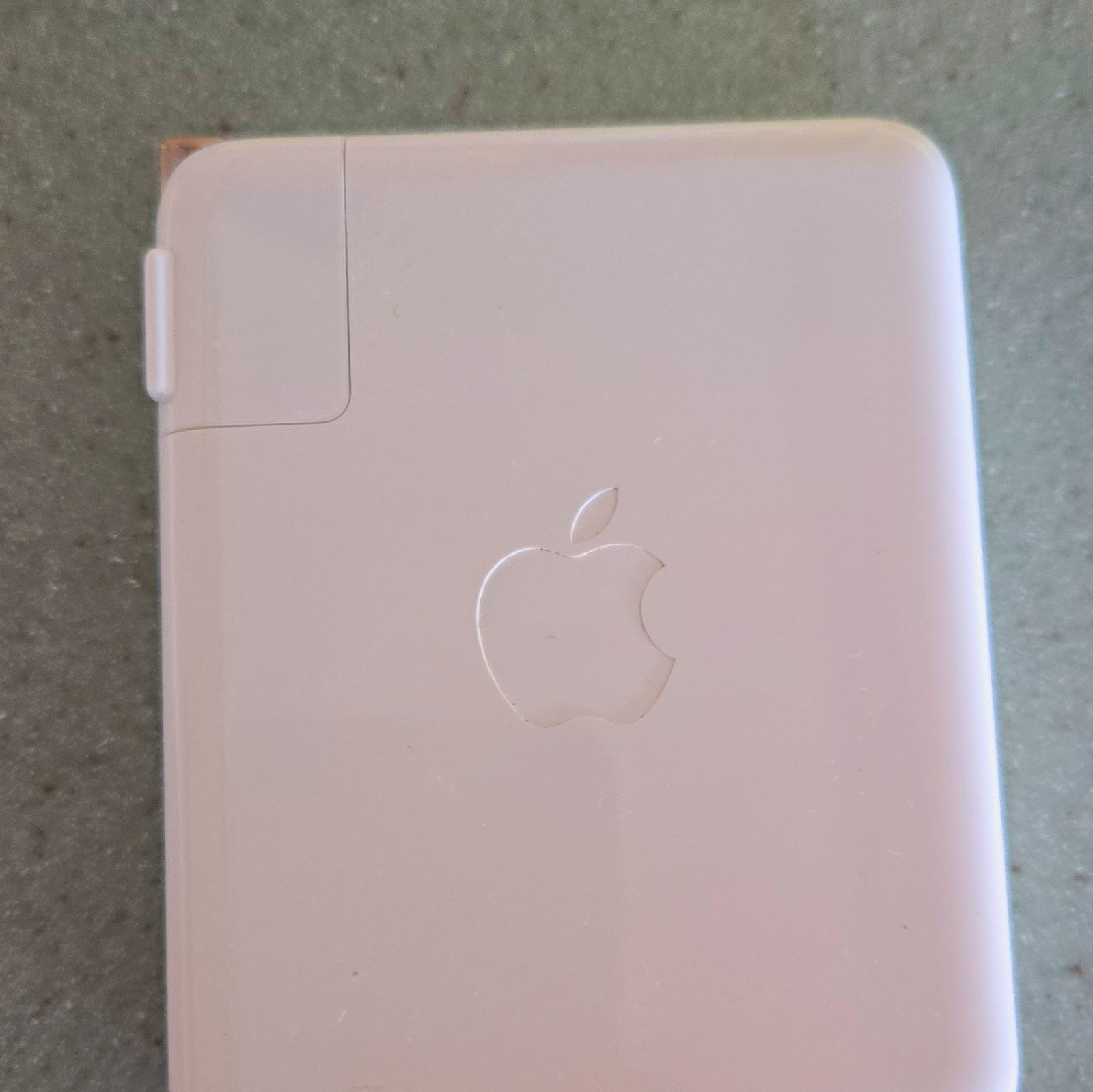 Apple 140W USB-C Charger Power Adapter A2452 for MacBook Pro 28V 5A White