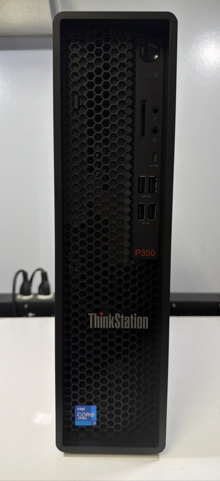 Lenovo ThinkStation P350 SFF i7-11700 16GB DDR4 1TB M.2 Intel UHD 750 Win10P