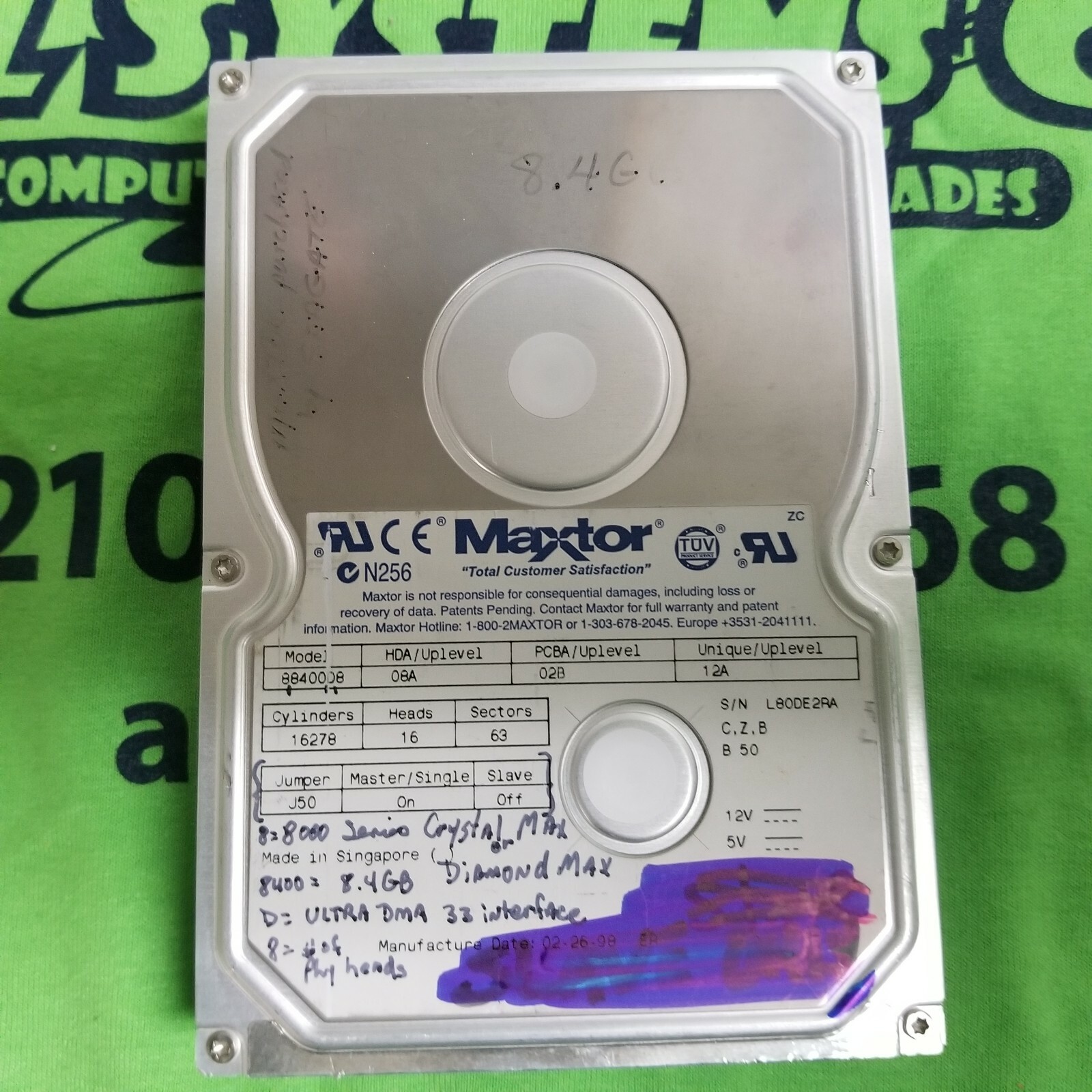 Maxtor DiamondMax 8.4GB Internal IDE 5200RPM 3.5" Hard Drive HDD - 88400D8
