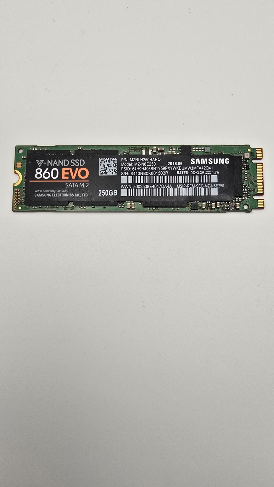 Samsung MZ-N6E250BW 860 EVO SATA M.2 SSD 250GB