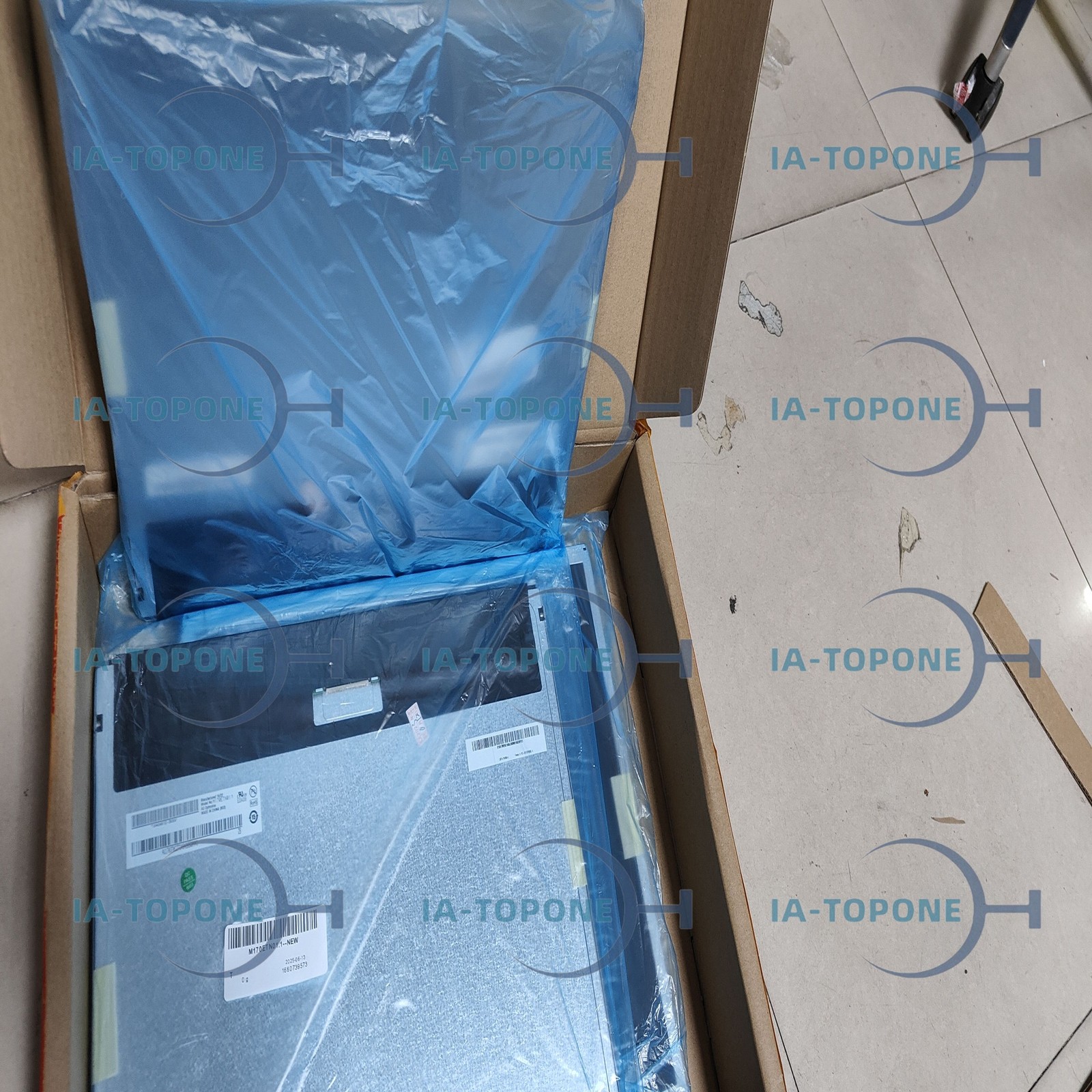 1PC NEW AUO For M170ETN01.1 With 1 Year warranty High Quality